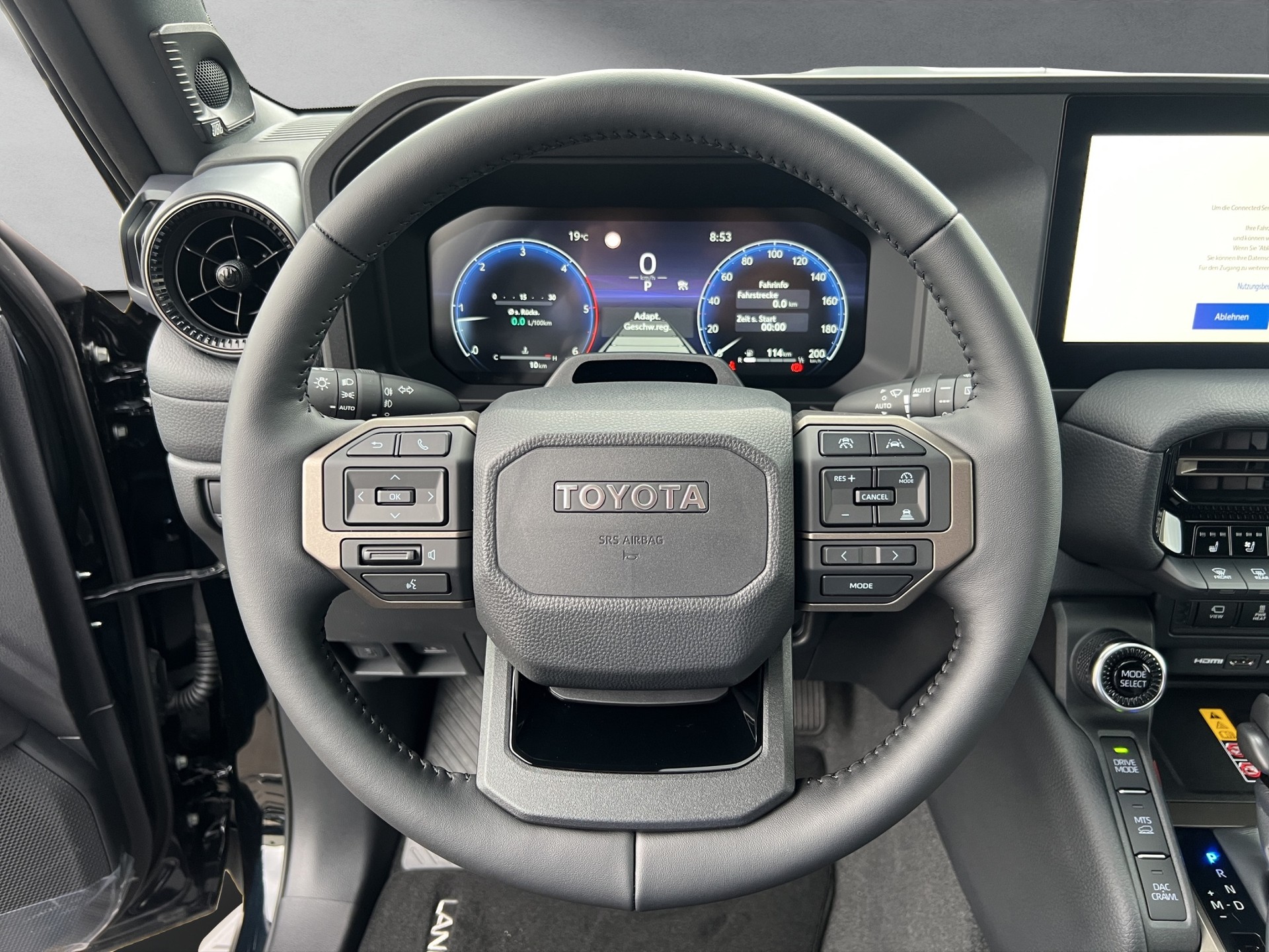 TOYOTA Land Cruiser 2.8 D 48V Invincible-image-4