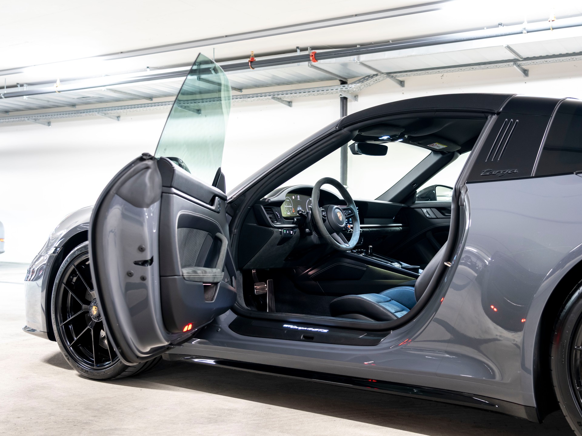PORSCHE 911 Targa 4 GTS PDK-image-11