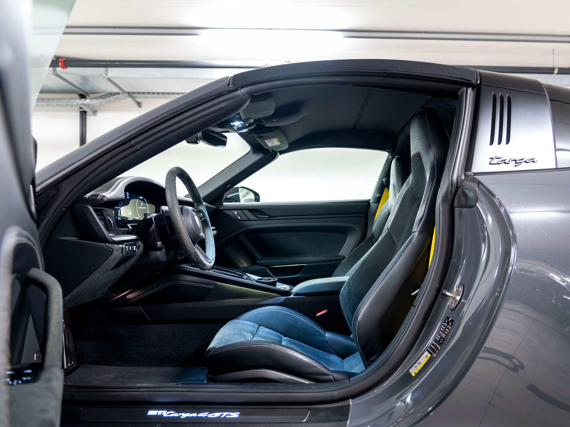 PORSCHE 911 Targa 4 GTS PDK-image-12