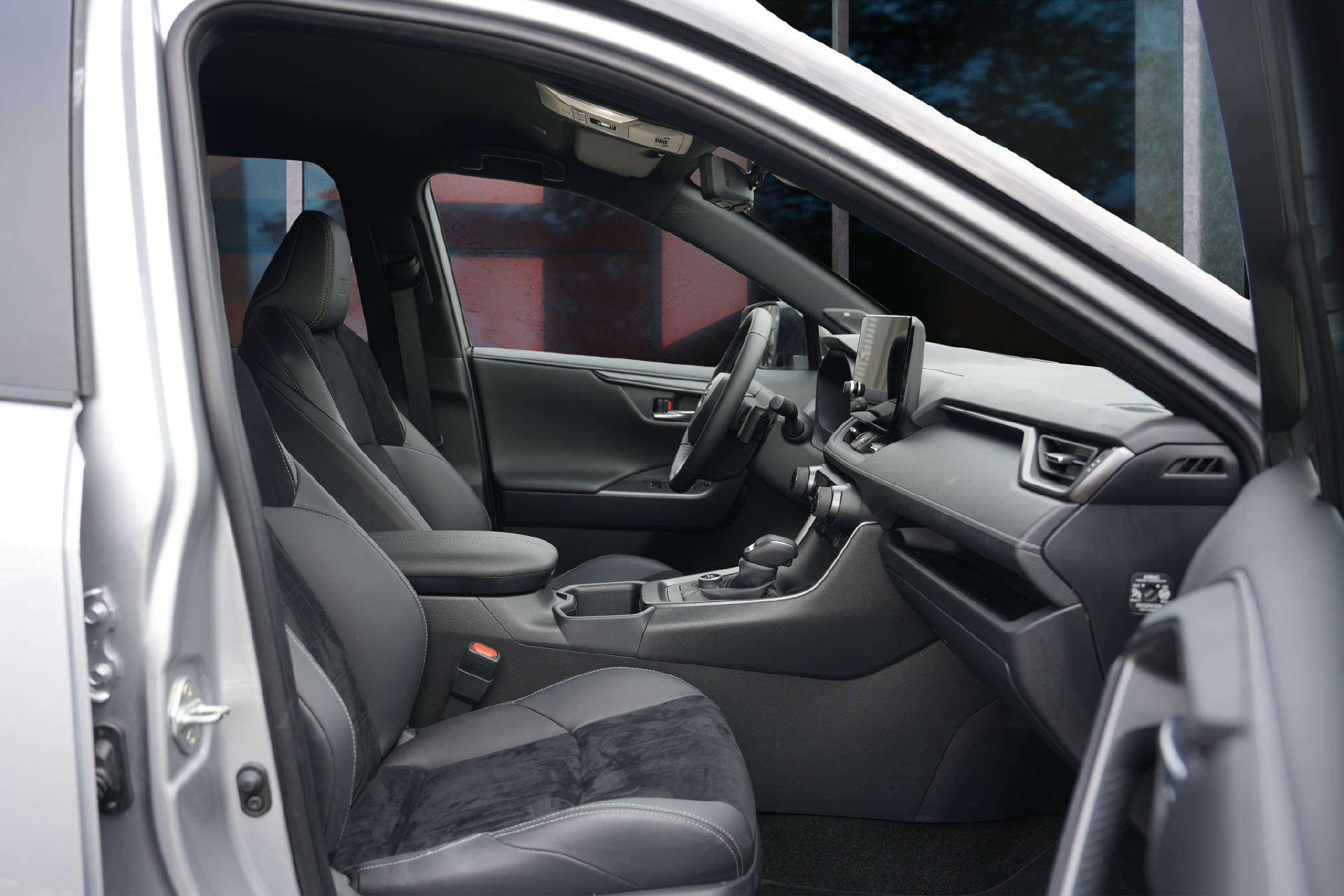 TOYOTA RAV-4 2.5 Plug-In-Hybrid GR Sport-image-9