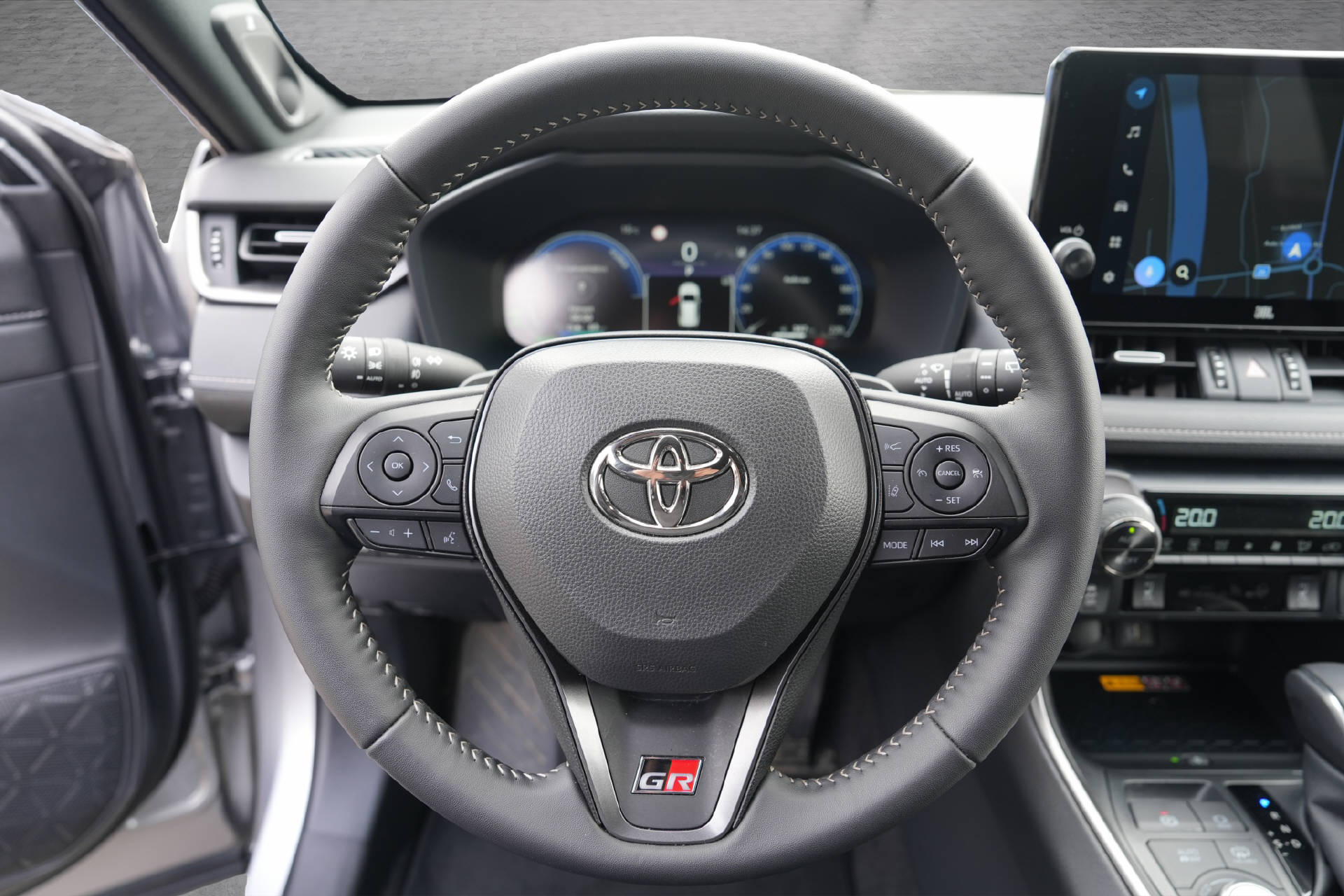 TOYOTA RAV-4 2.5 Plug-In-Hybrid GR Sport-image-13