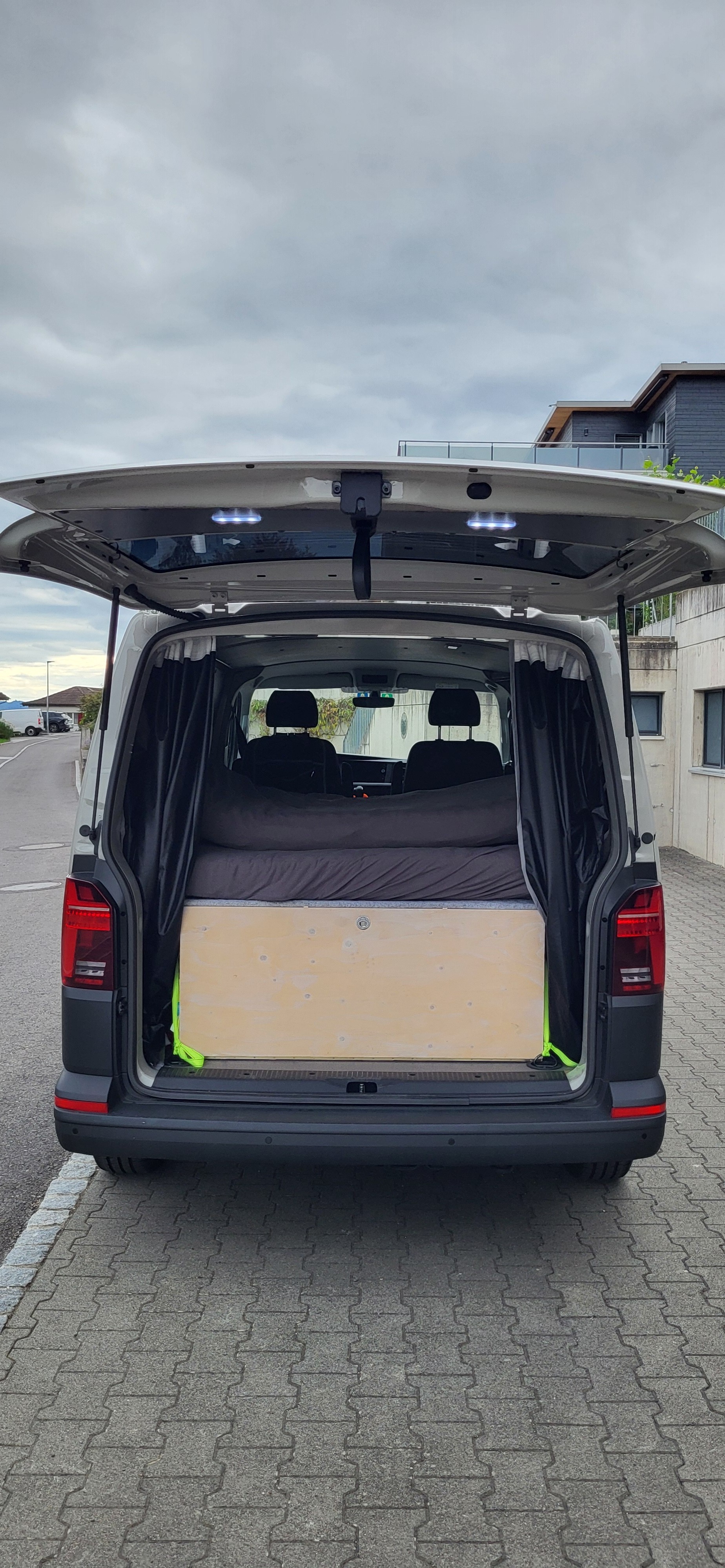 VW 2.0 TDI 150 DSG 4motion-image-3