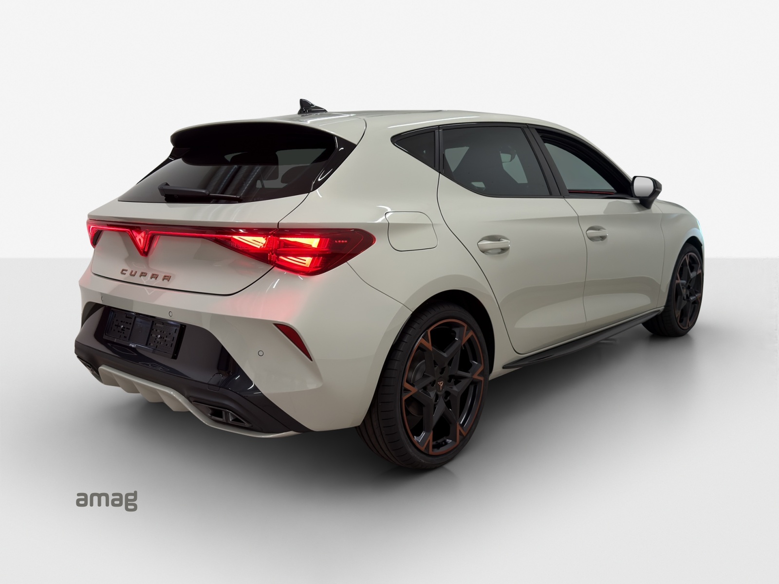 CUPRA LEON 1.5 TSI DSG-image-4