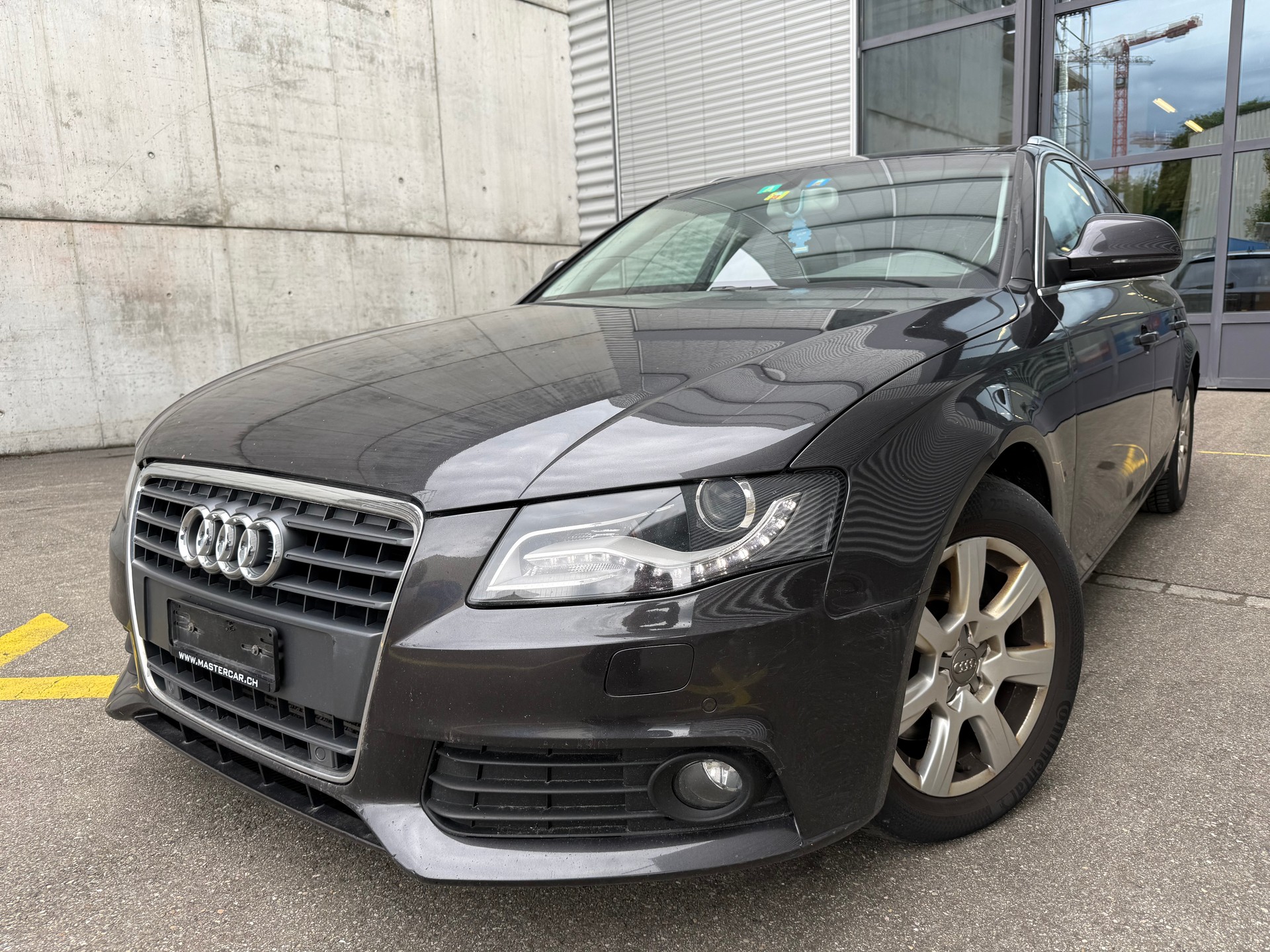 AUDI A4 Avant 2.0 TFSI-image-1