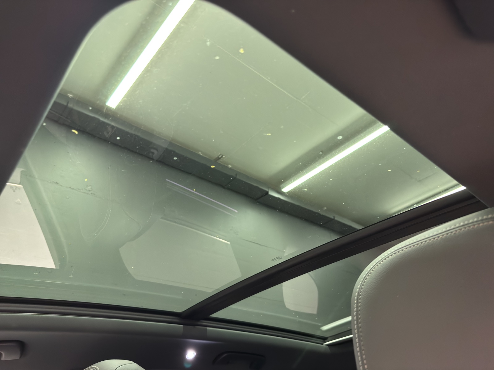 VW Touareg 3.0 V6 TDI 286 R-Line-image-15