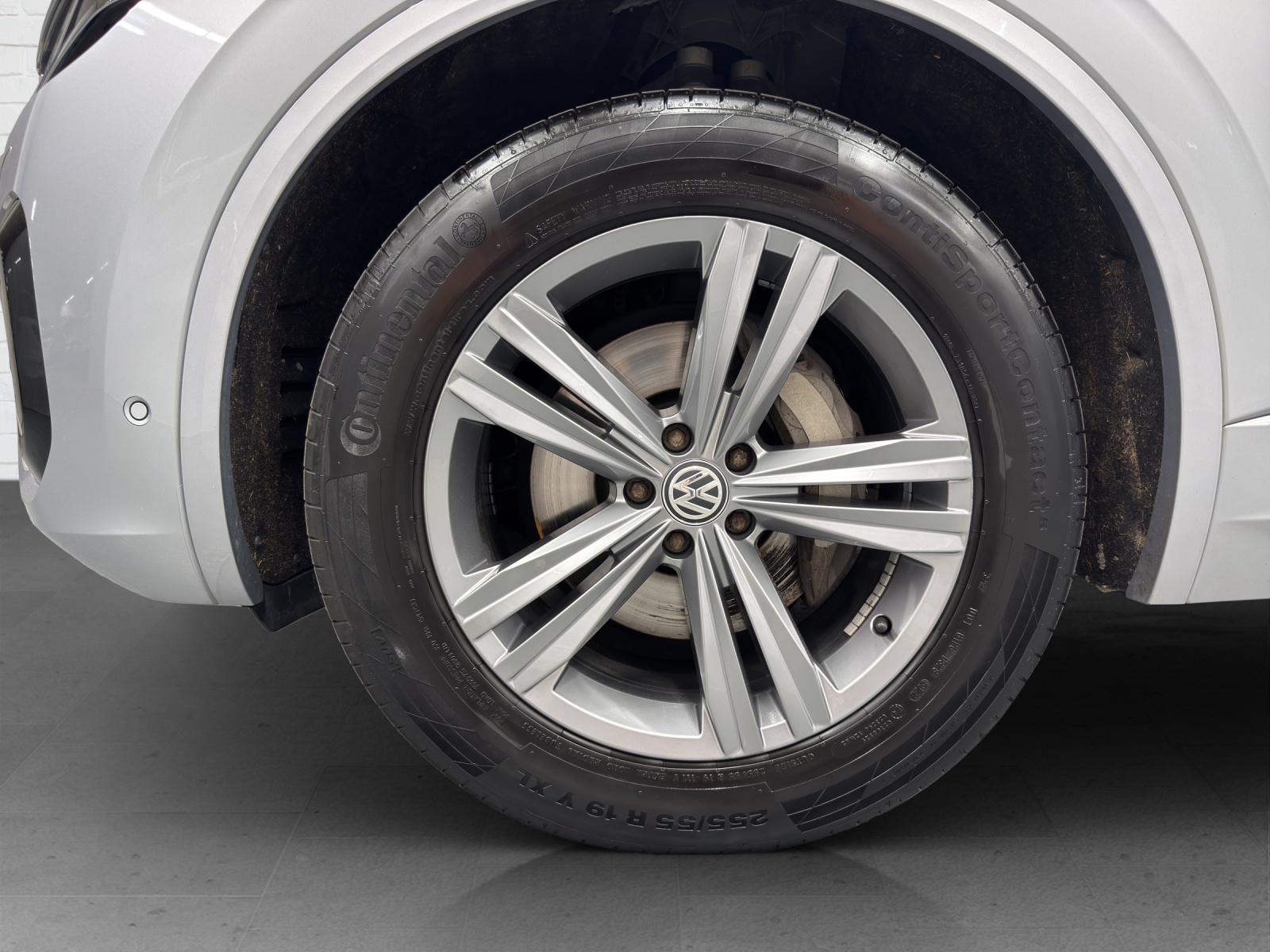 VW Touareg 3.0 V6 TDI 286 R-Line-image-5