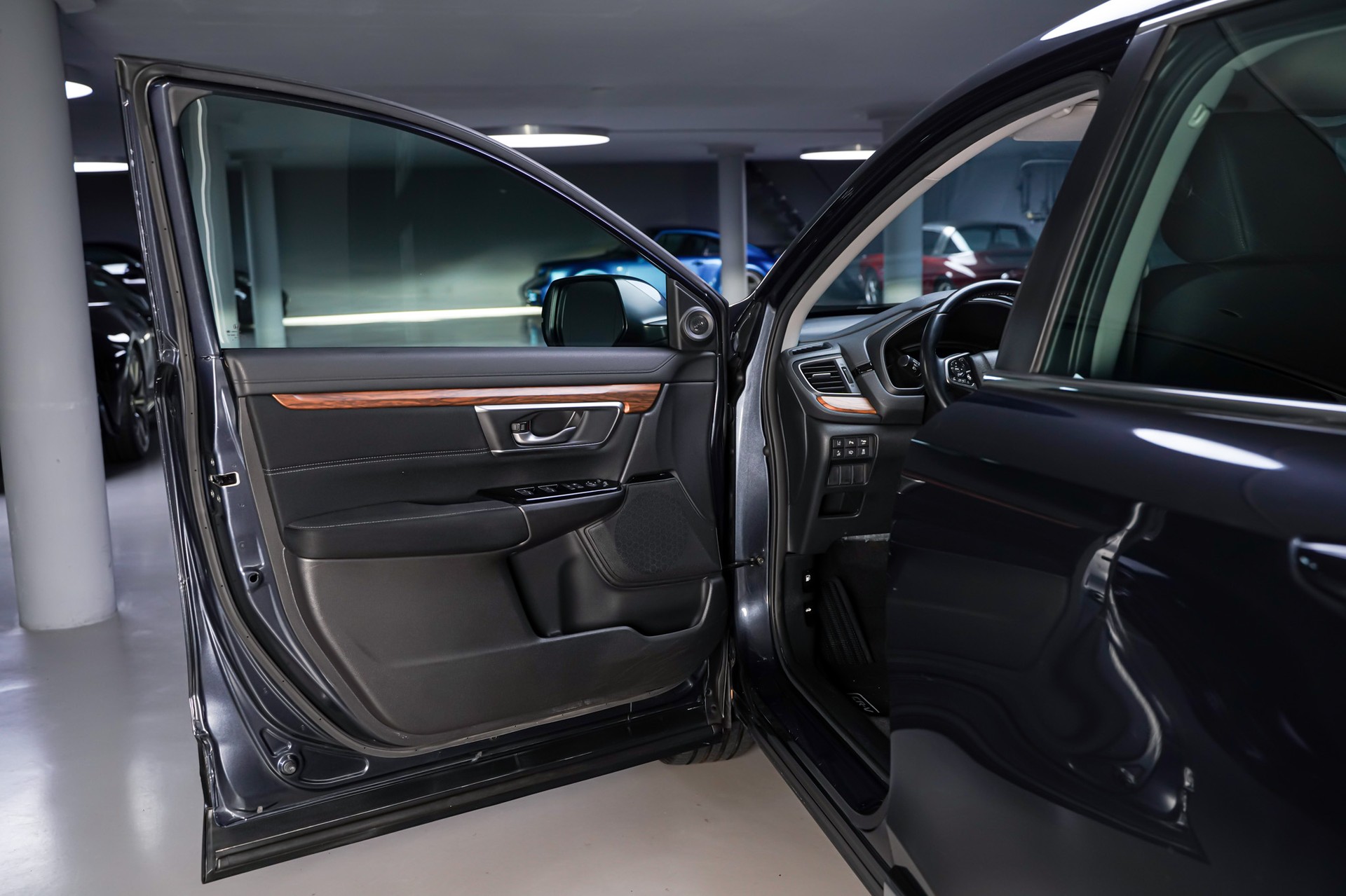 HONDA CR-V 2.0i MMD Hybrid Executive 4WD Automatic-image-7