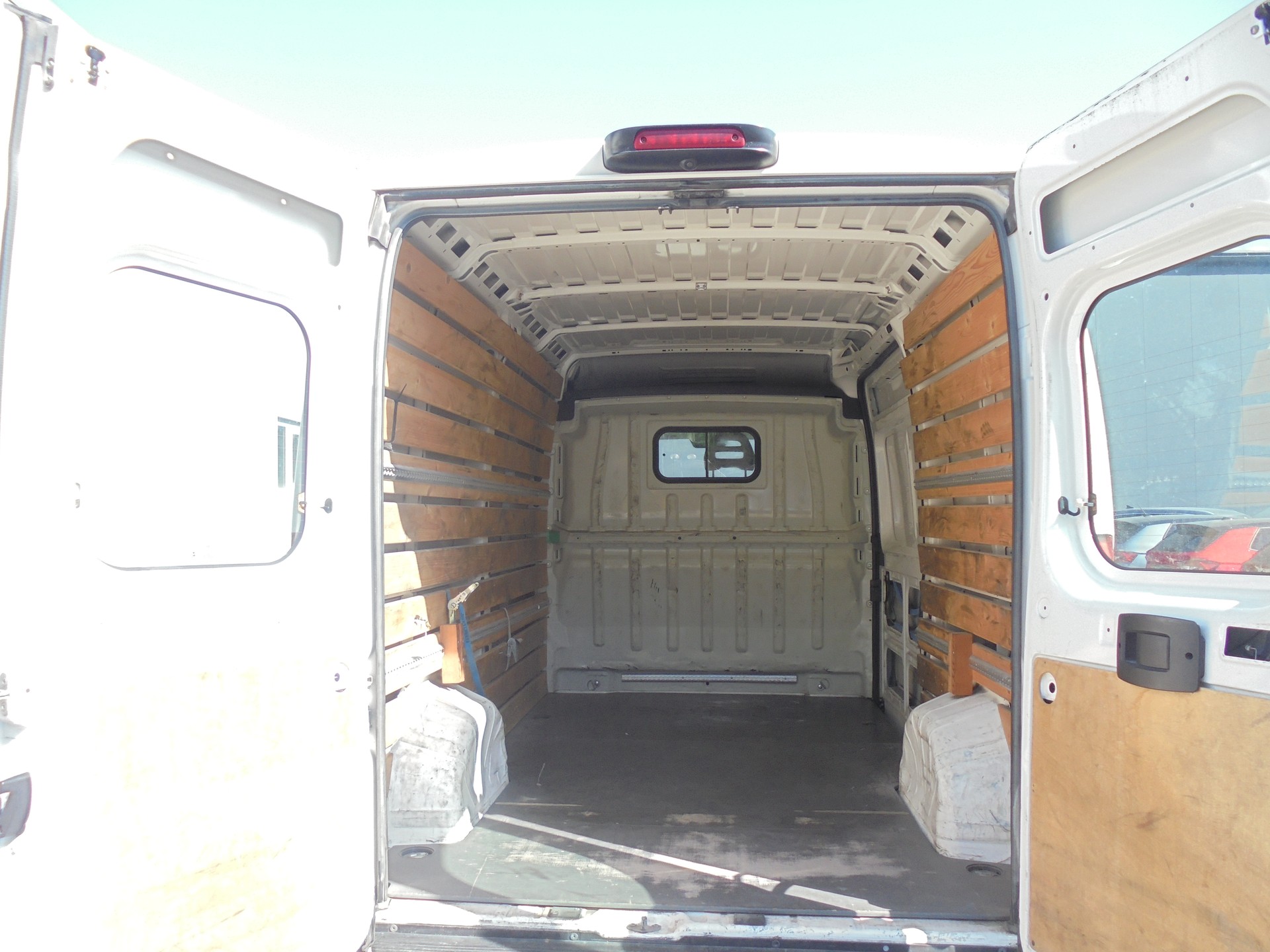 PEUGEOT Boxer 2.0 HDI 335 Active s/s L2H2-image-6