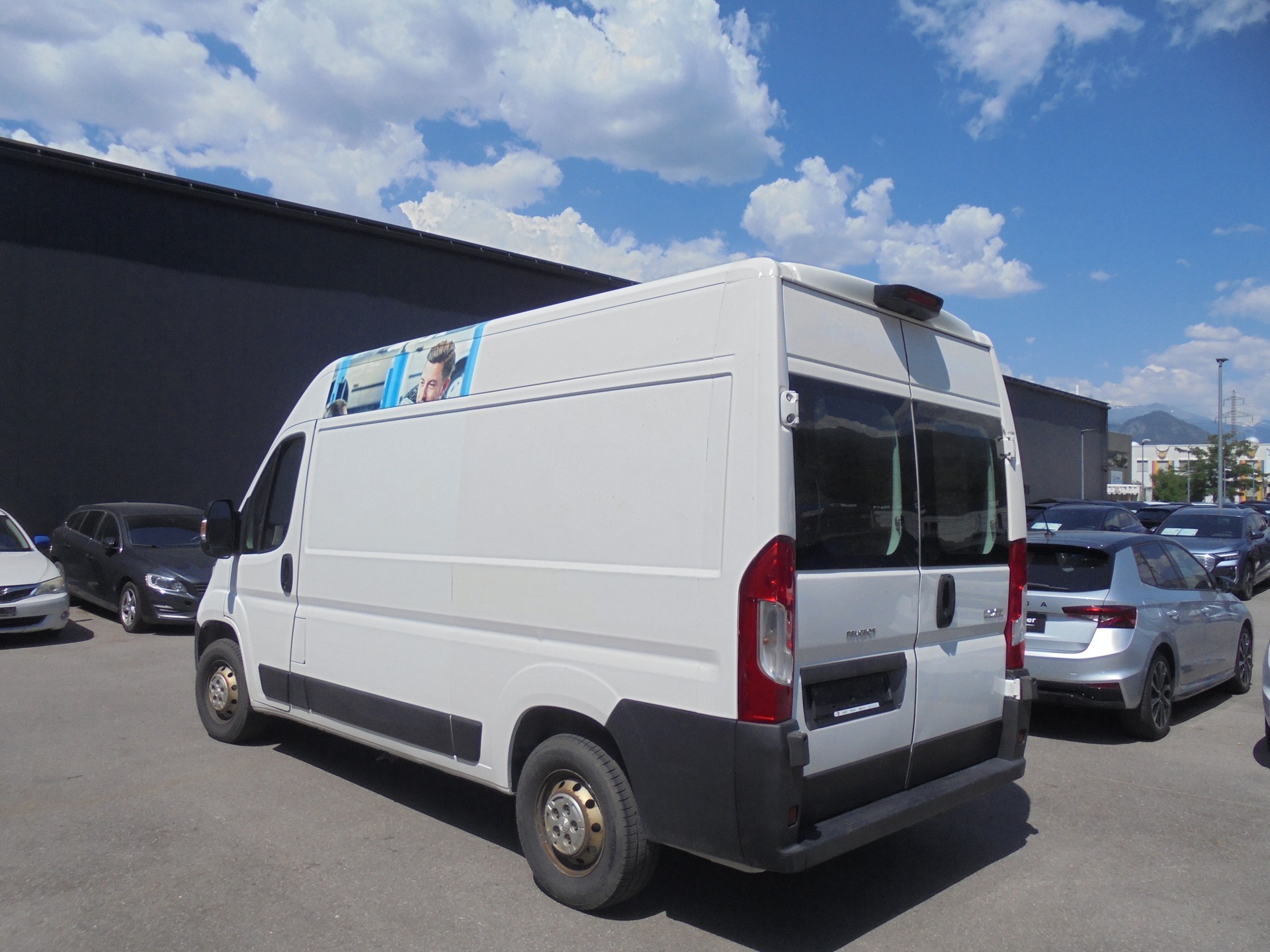 PEUGEOT Boxer 2.0 HDI 335 Active s/s L2H2-image-3