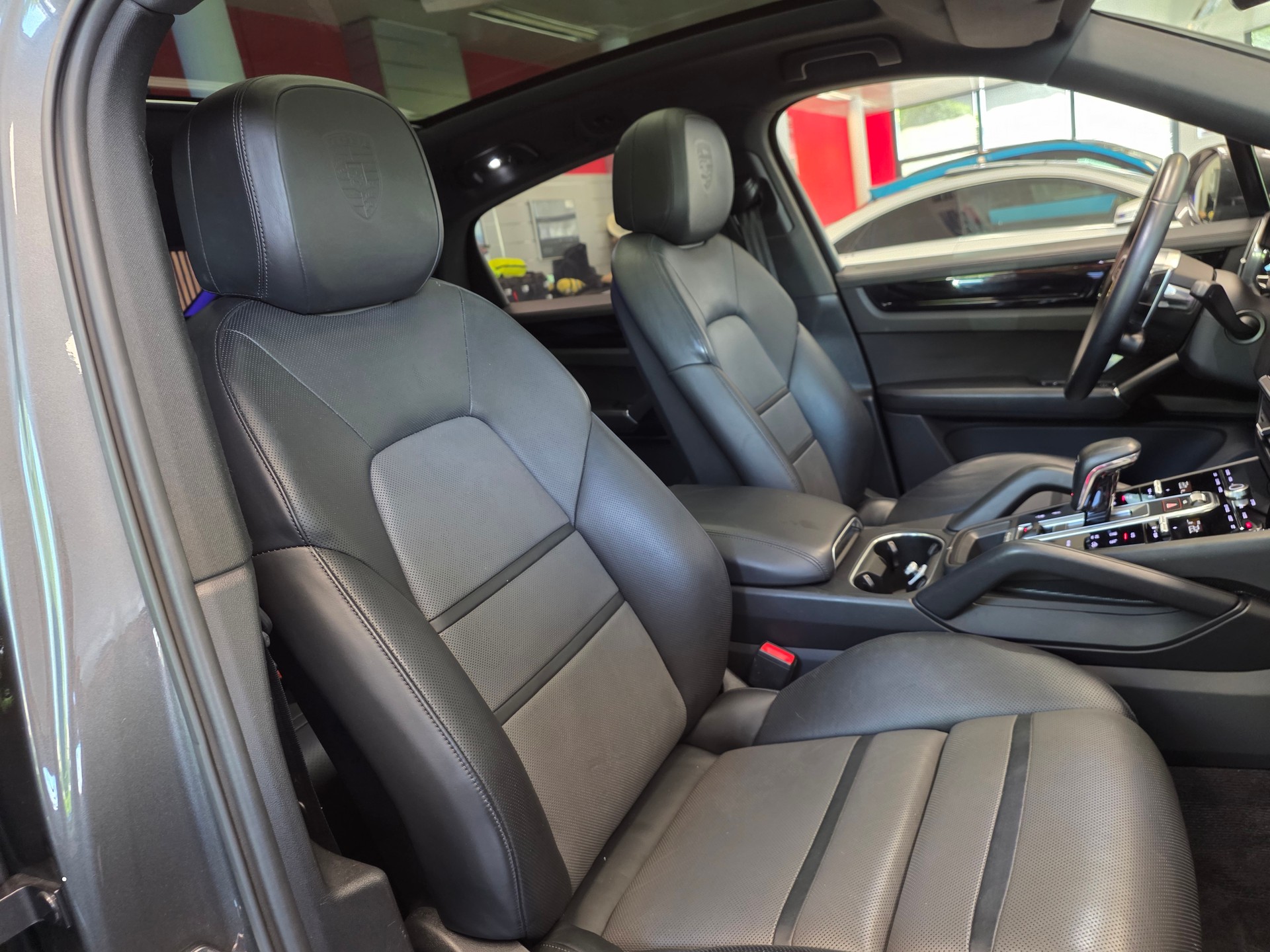 PORSCHE Cayenne Coupé E-Hybrid (Porsche Approved bis 03.2027)-image-10