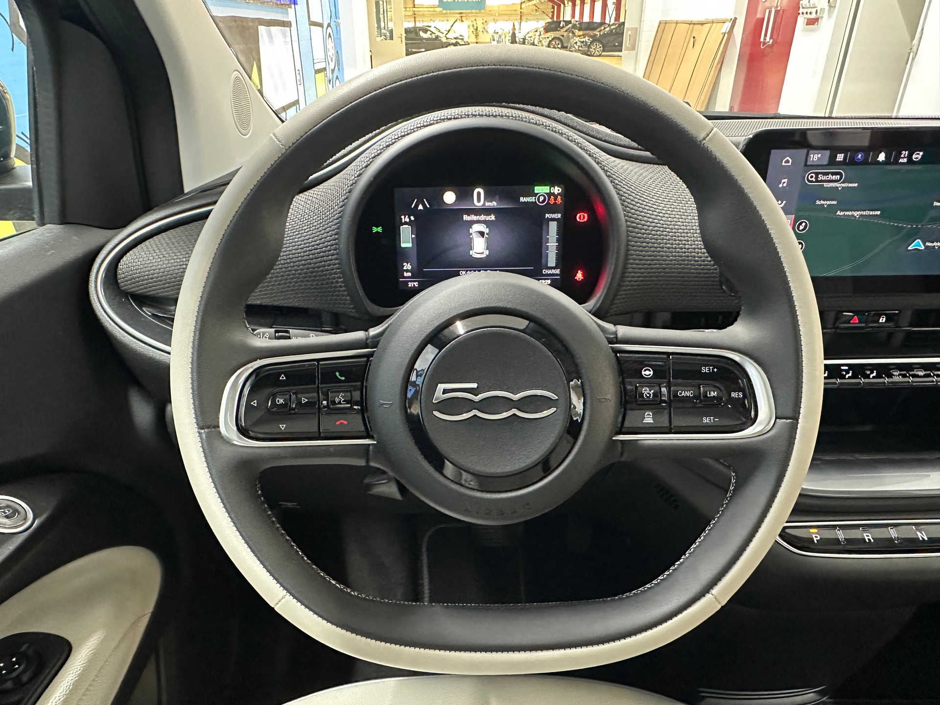 FIAT 500 electric 87 kW La Prima-image-8