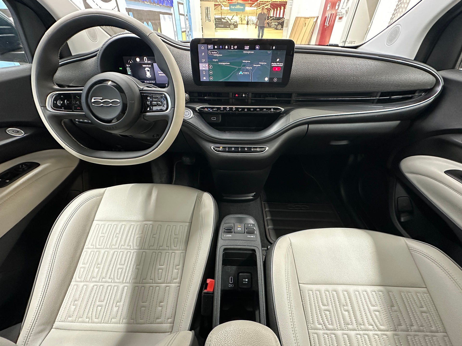 FIAT 500 electric 87 kW La Prima-image-7