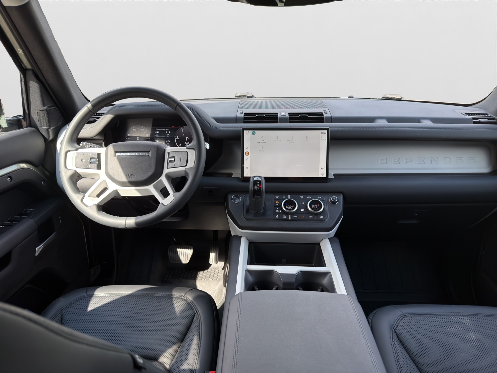 LAND ROVER Defender 110 3.0 D I6 250 S AWD AT8-image-11