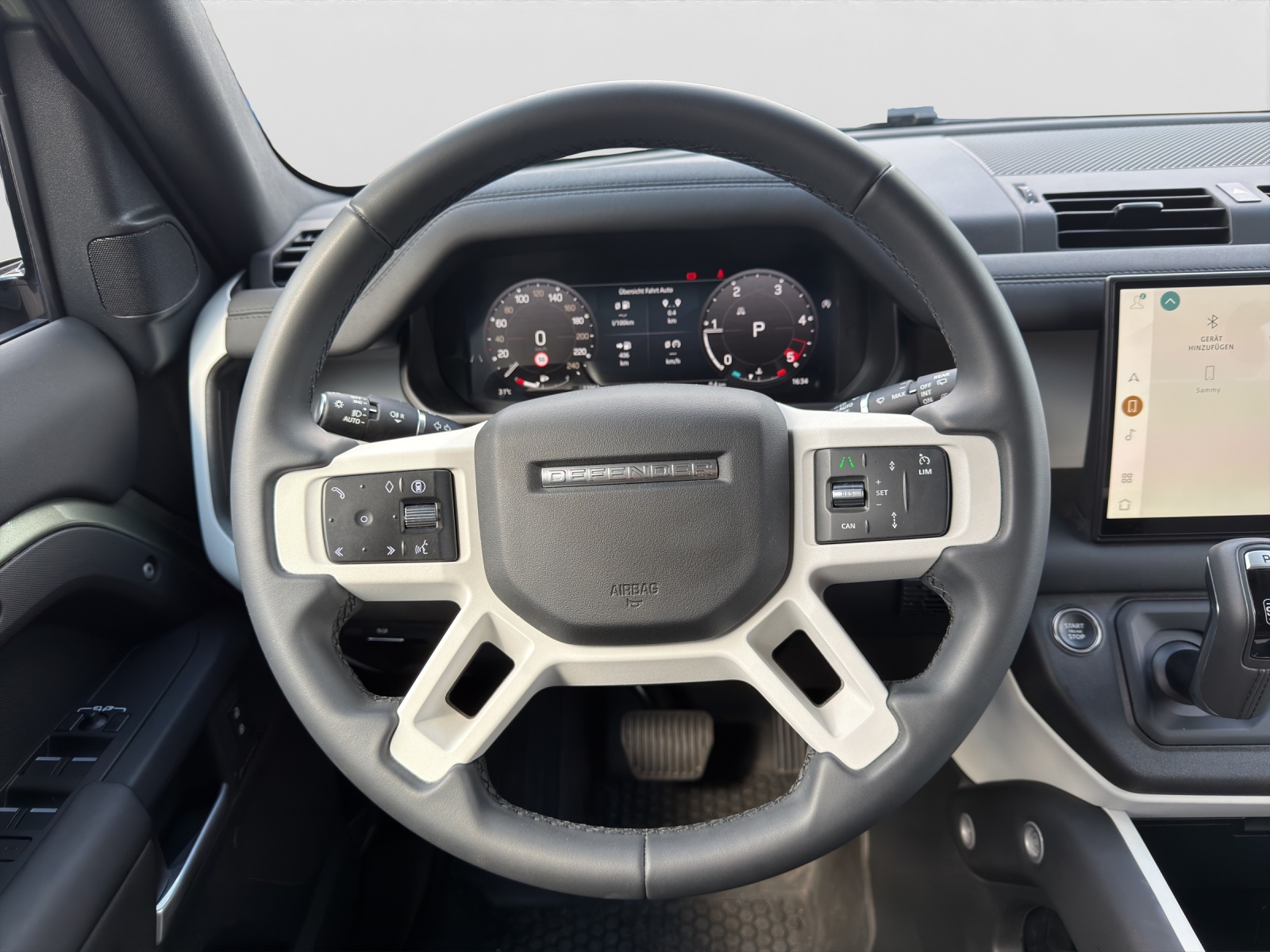 LAND ROVER Defender 110 3.0 D I6 250 S AWD AT8-image-13