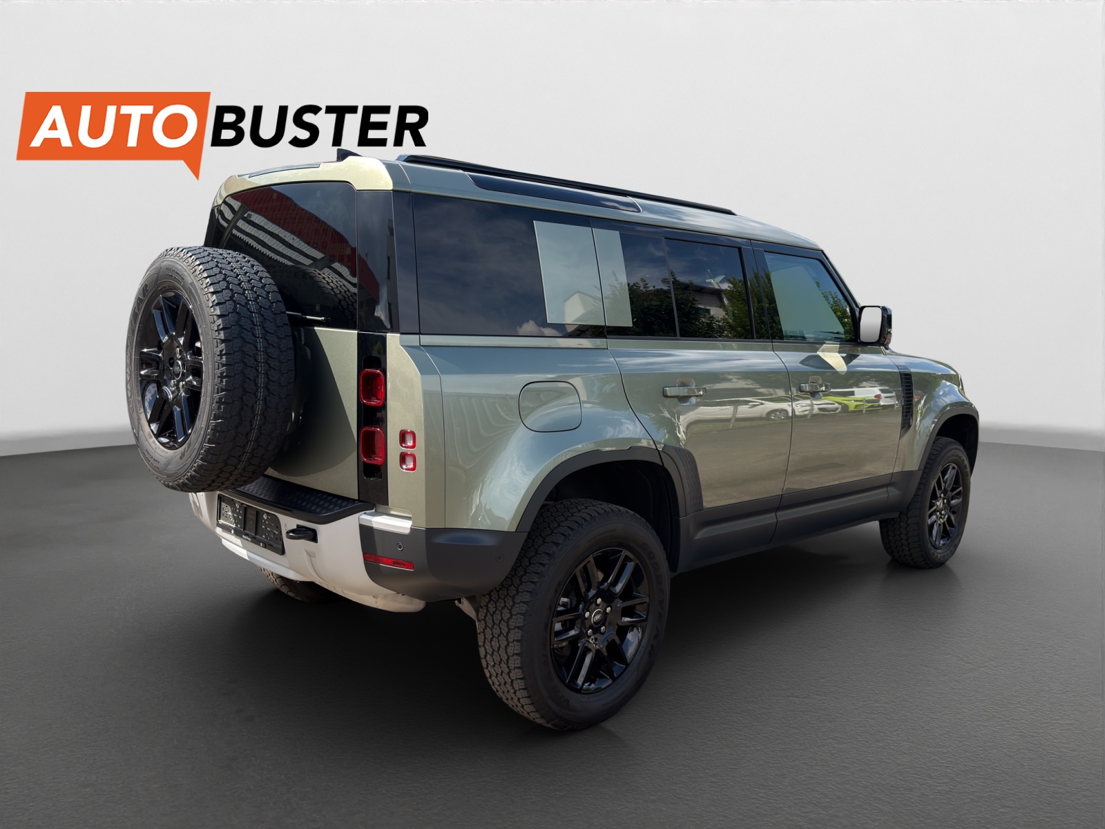 LAND ROVER Defender 110 3.0 D I6 250 S AWD AT8-image-4