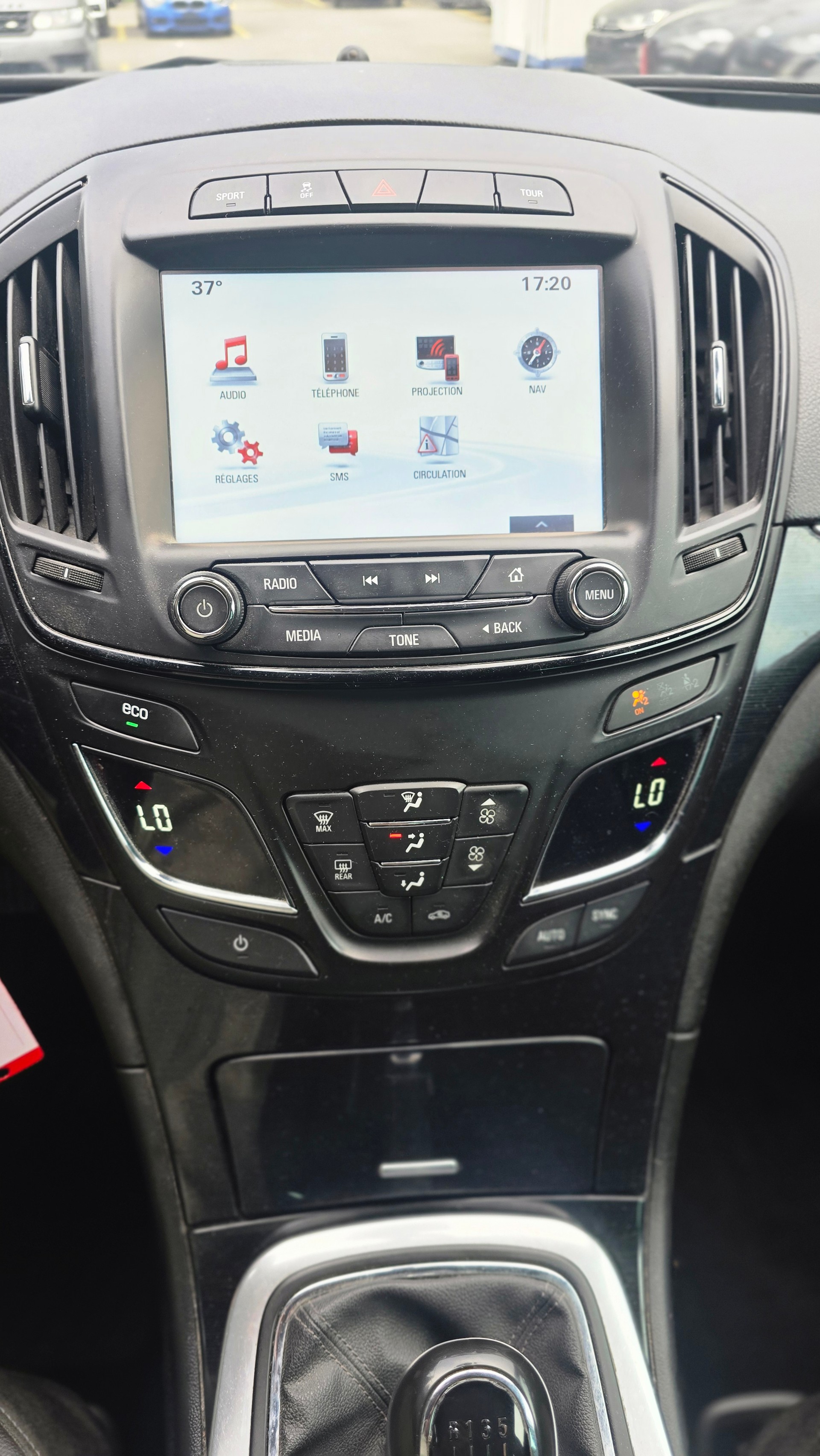 OPEL Insignia Country Tourer 2.0 Turbo 4WD-image-10