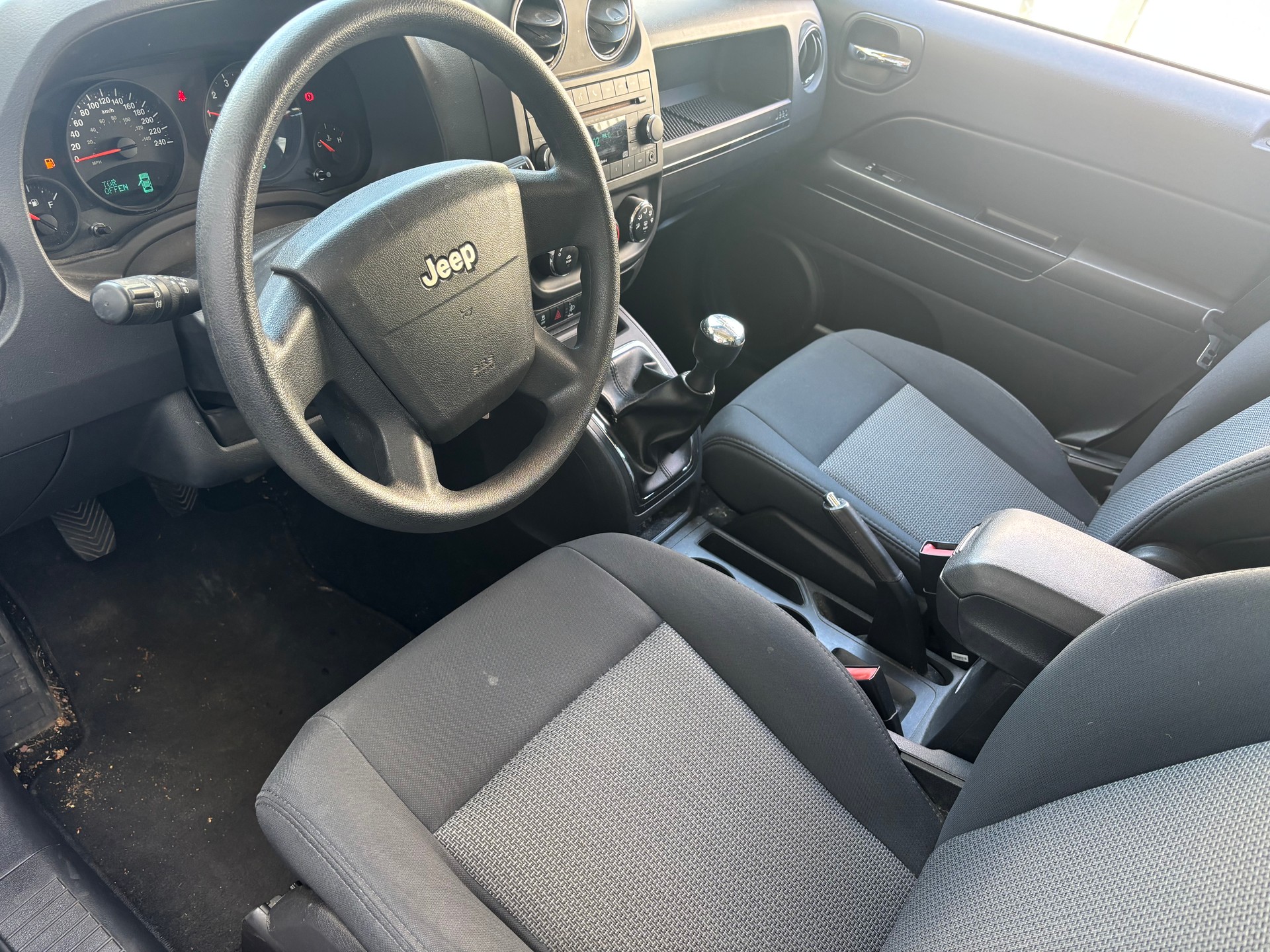 JEEP Patriot 2.4 Sport-image-8