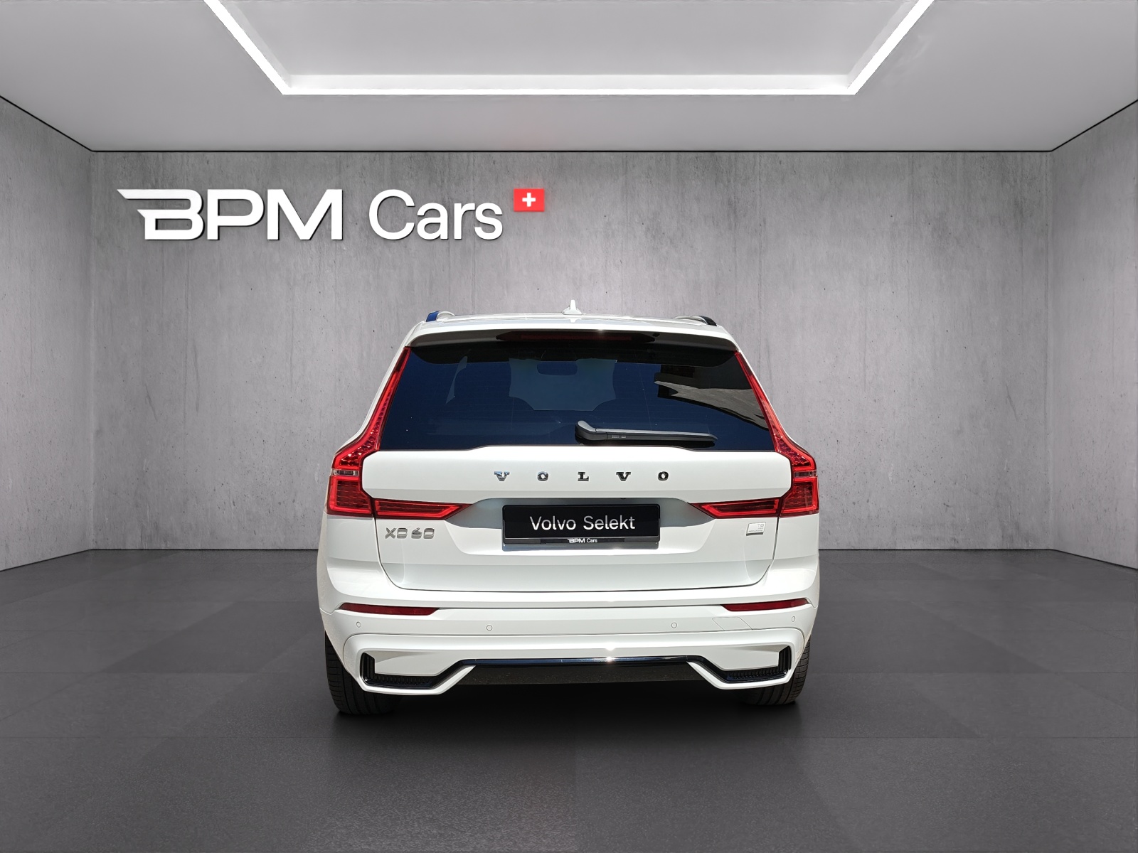 VOLVO XC60 T8 eAWD R-Design Geartronic-image-3