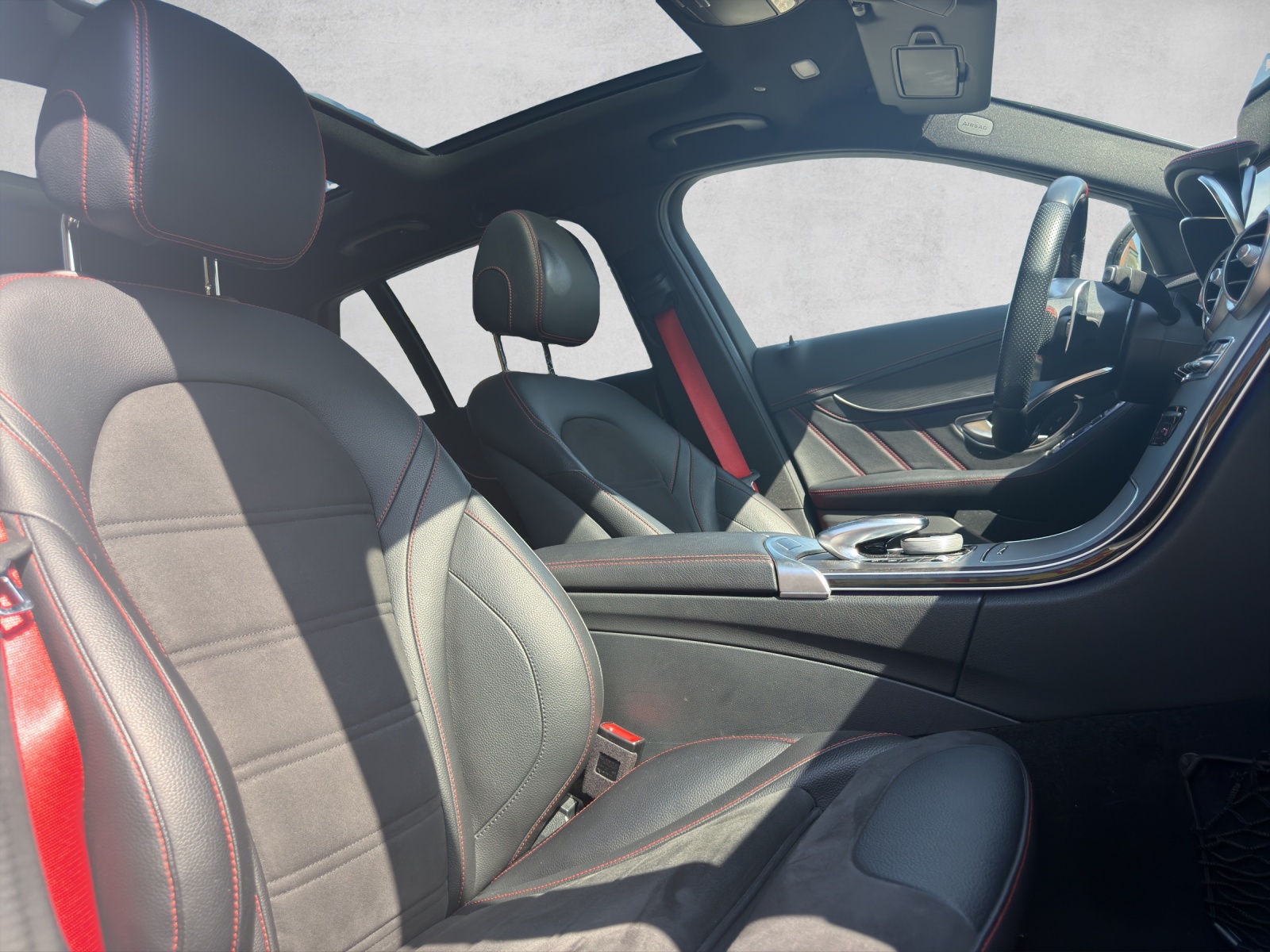 MERCEDES-BENZ C 43 AMG 4Matic 9G-Tronic-image-17