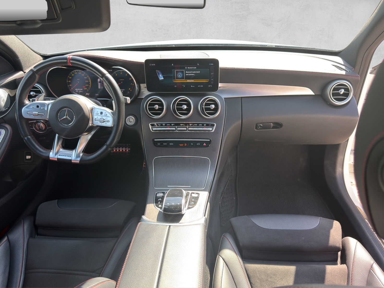 MERCEDES-BENZ C 43 AMG 4Matic 9G-Tronic-image-14