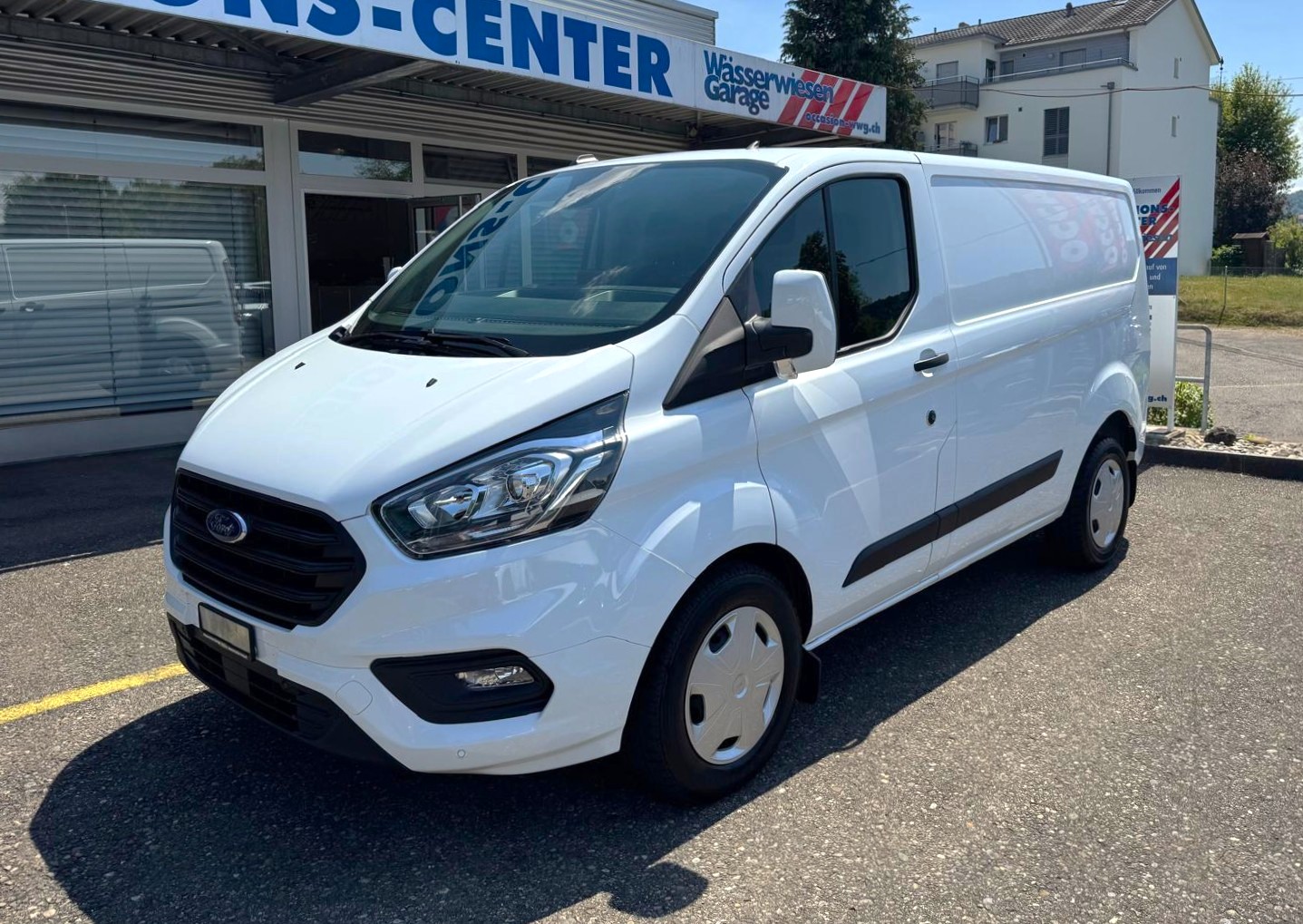 FORD Transit Cust 300 L1 Tre A-image-10