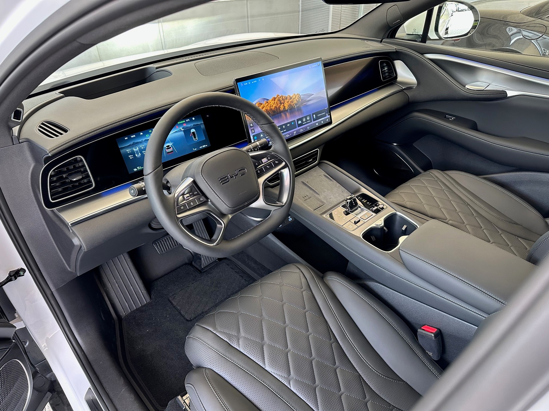 BYD Sealion 7 91,3 kWh Excellence AWD-image-5