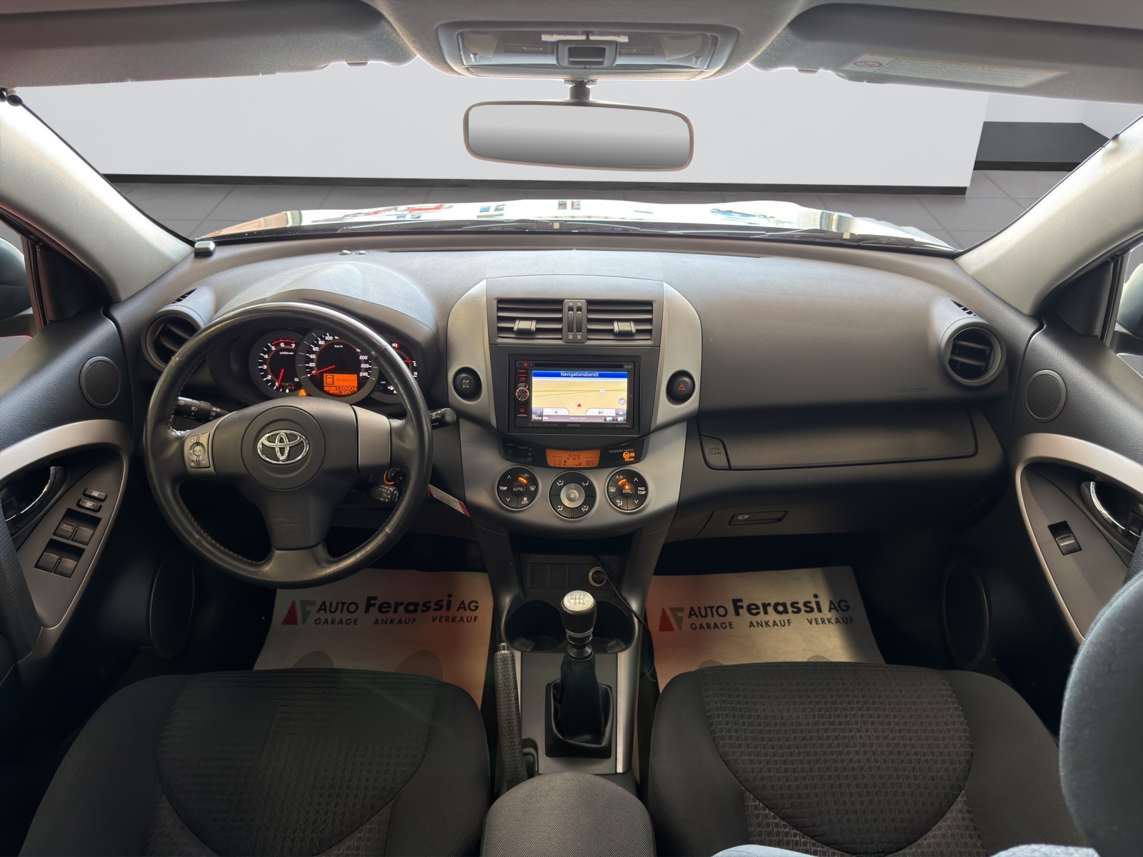 TOYOTA RAV-4 2.2D-4 D CleanPower Linea Luna-image-11