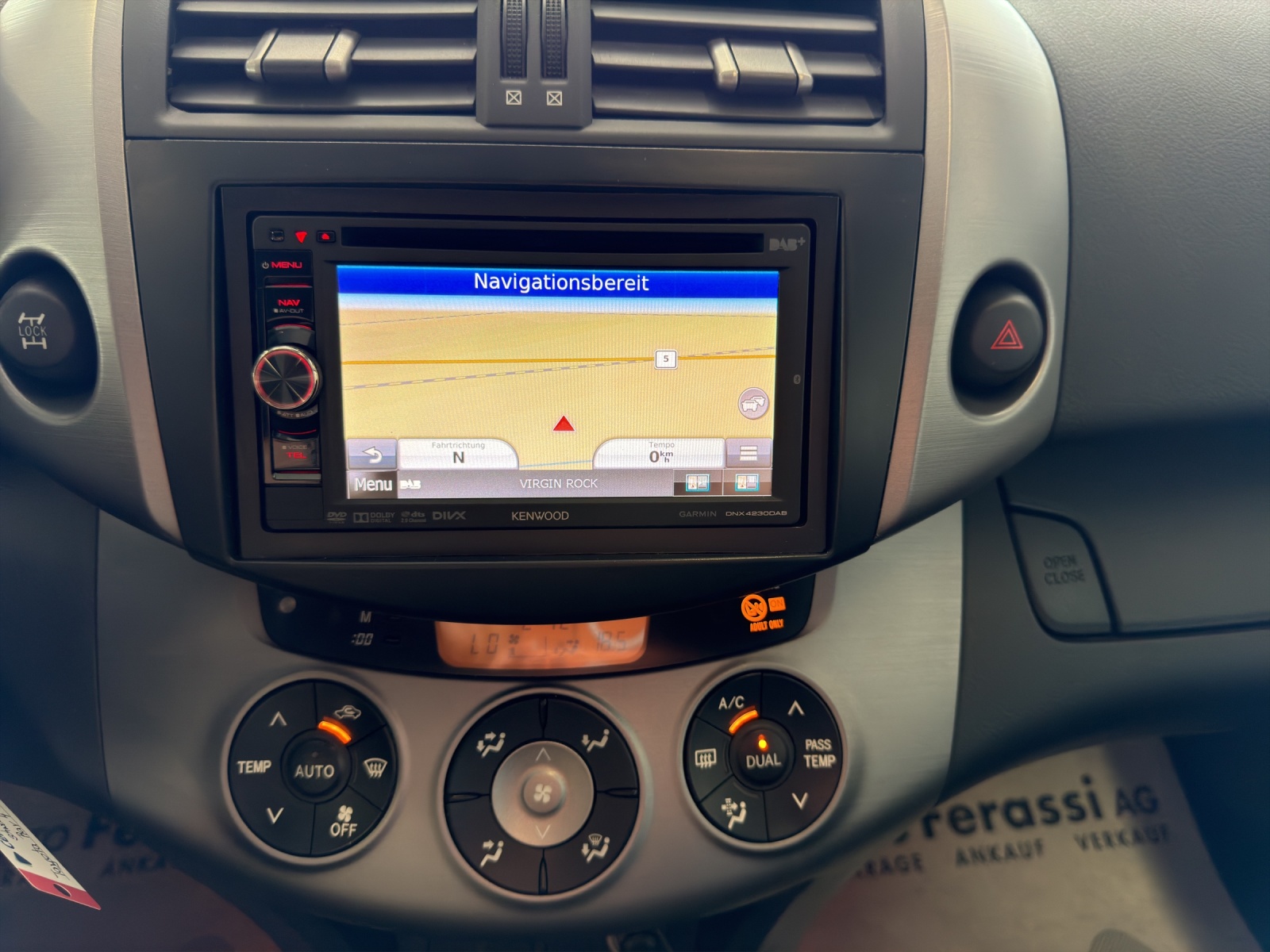 TOYOTA RAV-4 2.2D-4 D CleanPower Linea Luna-image-20