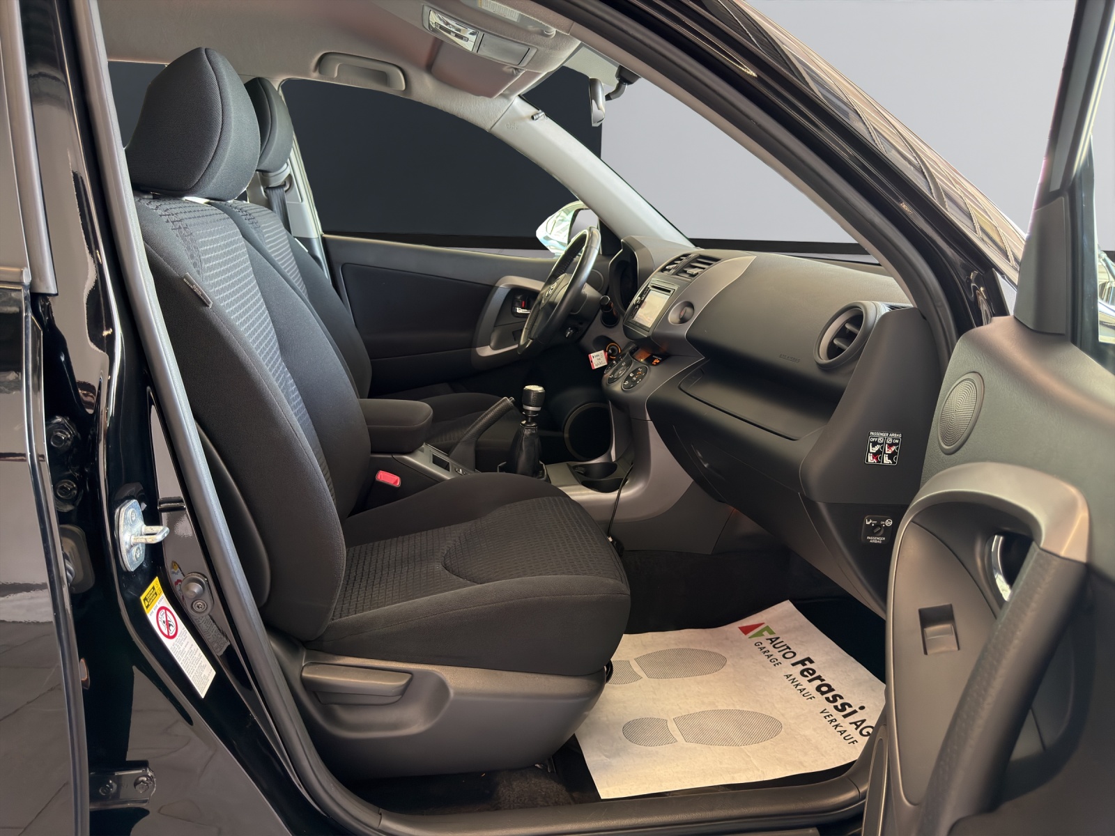 TOYOTA RAV-4 2.2D-4 D CleanPower Linea Luna-image-18