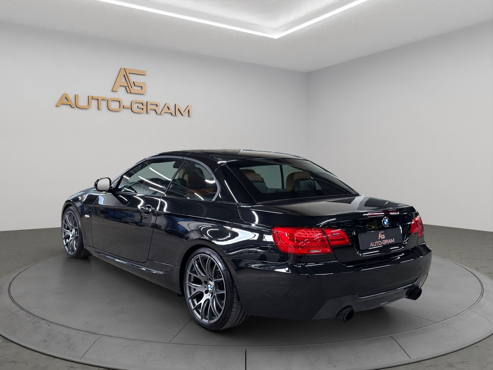 BMW 335i Cabriolet DKG-image-2
