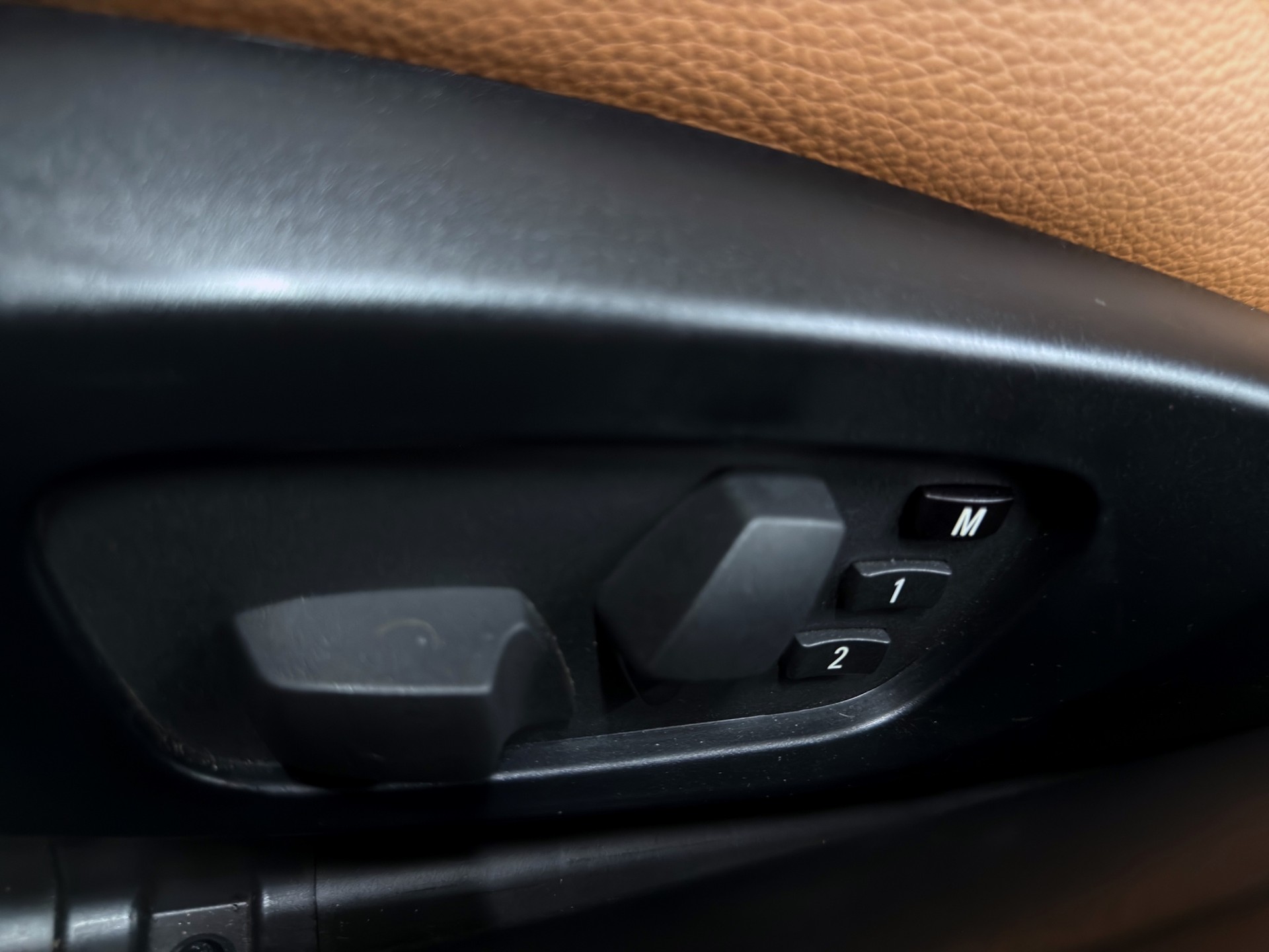 BMW 335i Cabriolet DKG-image-23