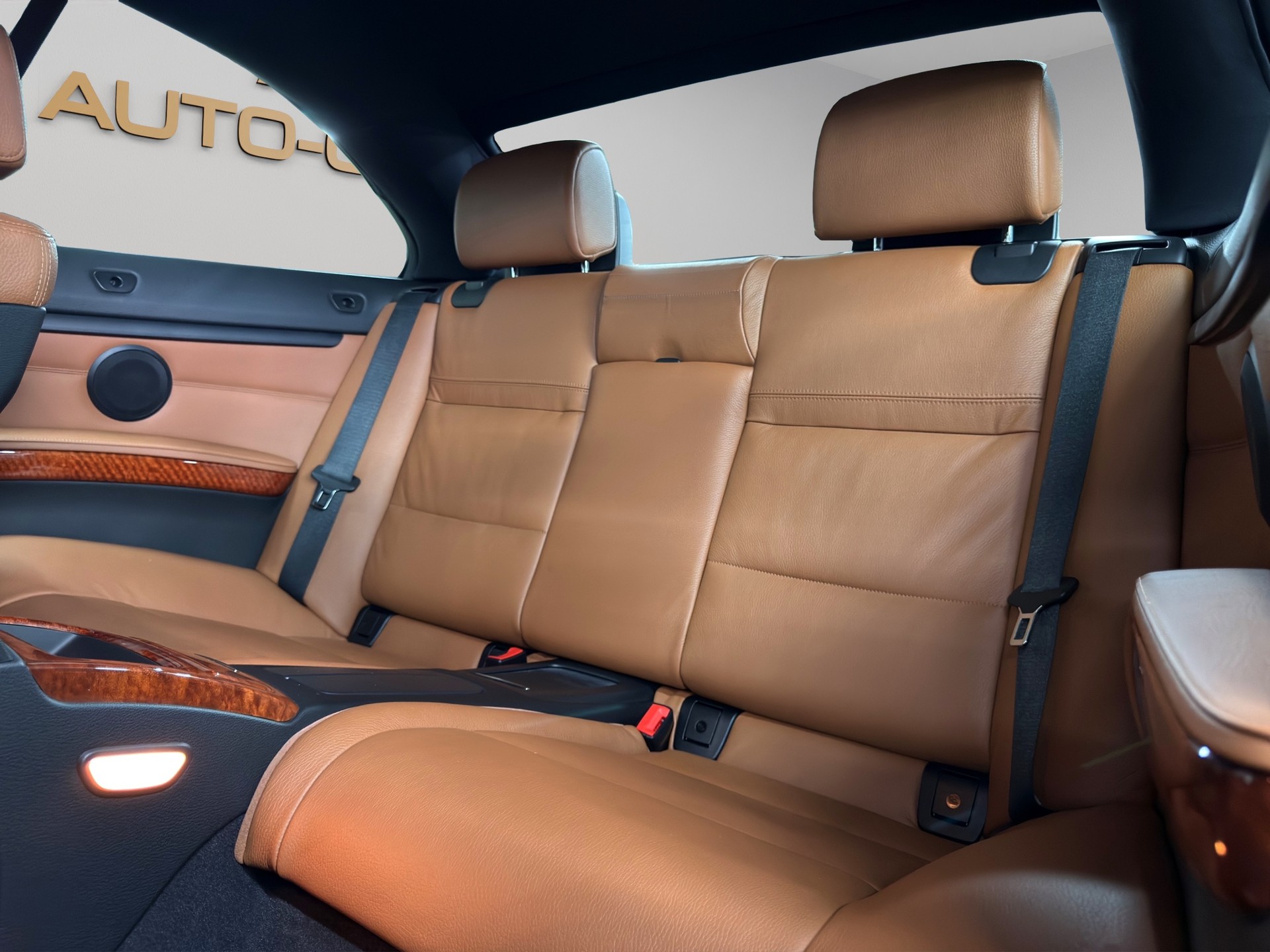 BMW 335i Cabriolet DKG-image-14