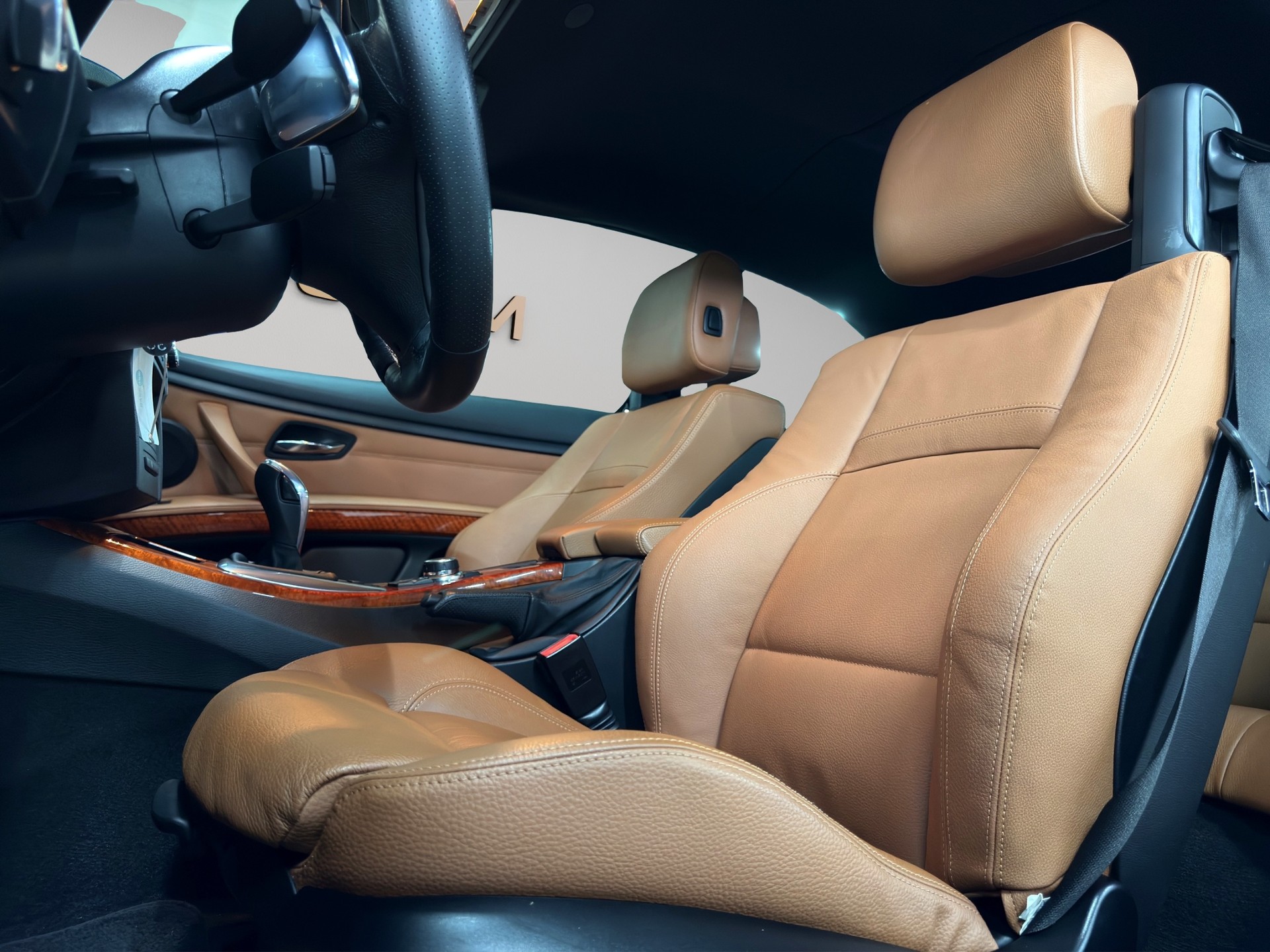 BMW 335i Cabriolet DKG-image-12