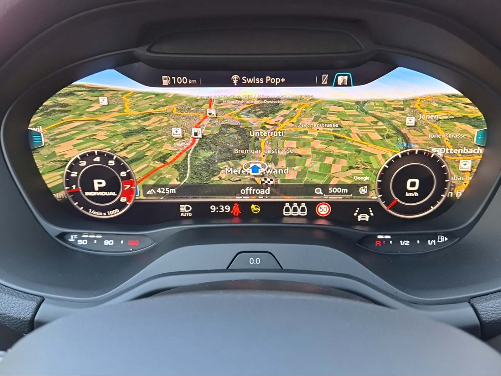 AUDI SQ2 TFSI quattro S-tronic Gletscherweiss Metallic-image-11