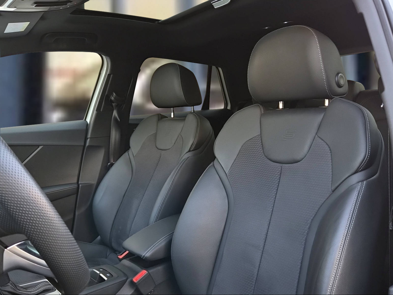 AUDI SQ2 TFSI quattro S-tronic Gletscherweiss Metallic-image-7