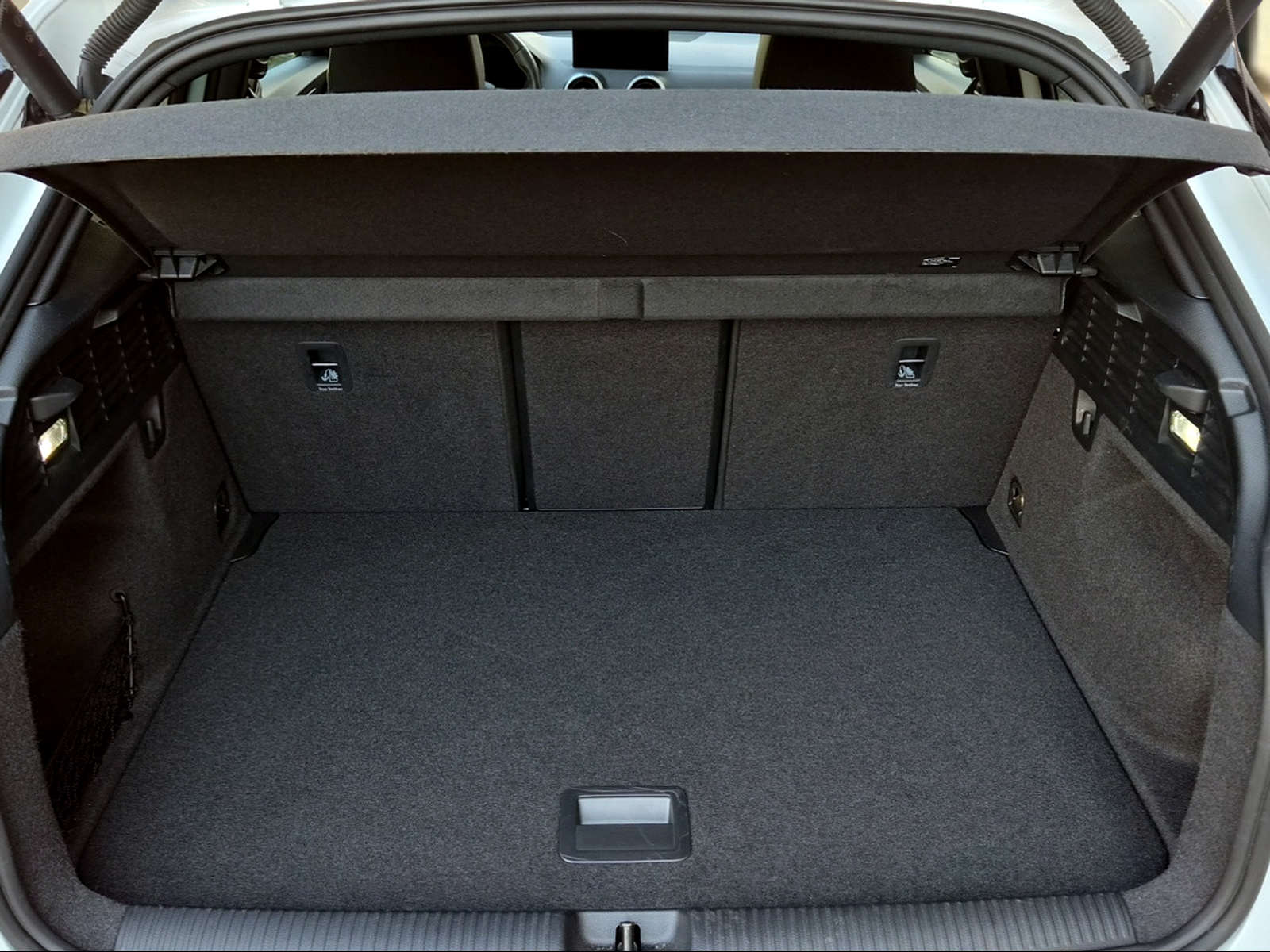 AUDI SQ2 TFSI quattro S-tronic Gletscherweiss Metallic-image-5