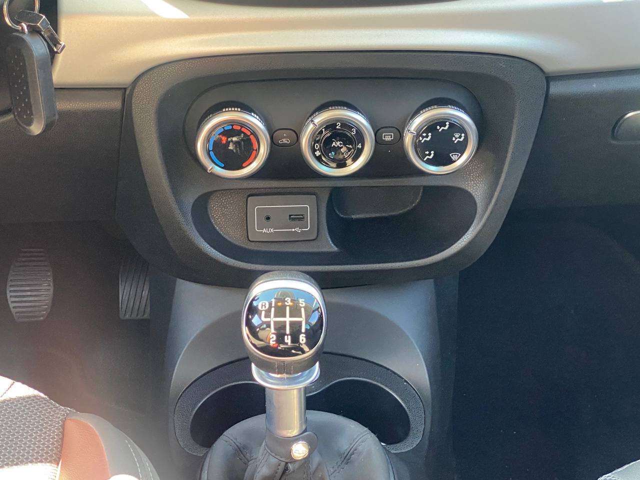 FIAT 500L 1.4 TB 16V Lounge-image-15