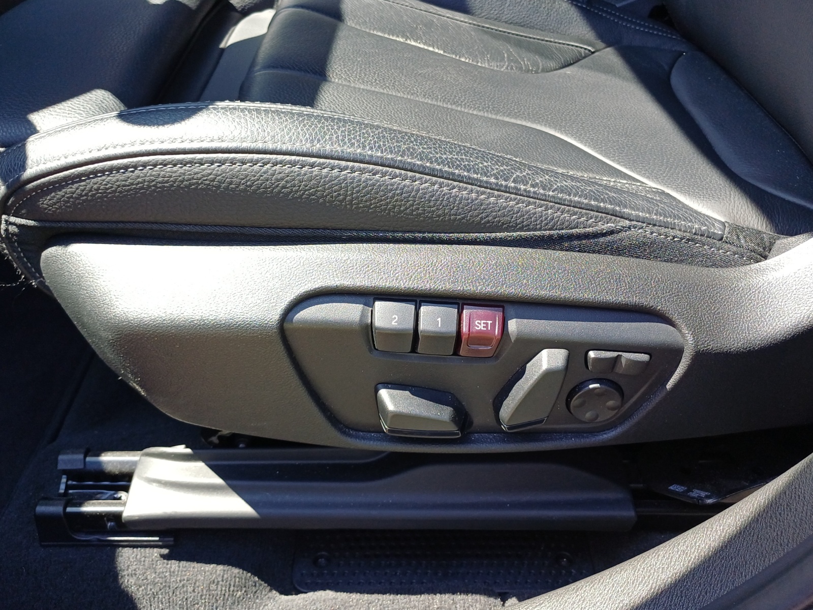 BMW X2 xDrive 25e M Sport Steptronic-image-14