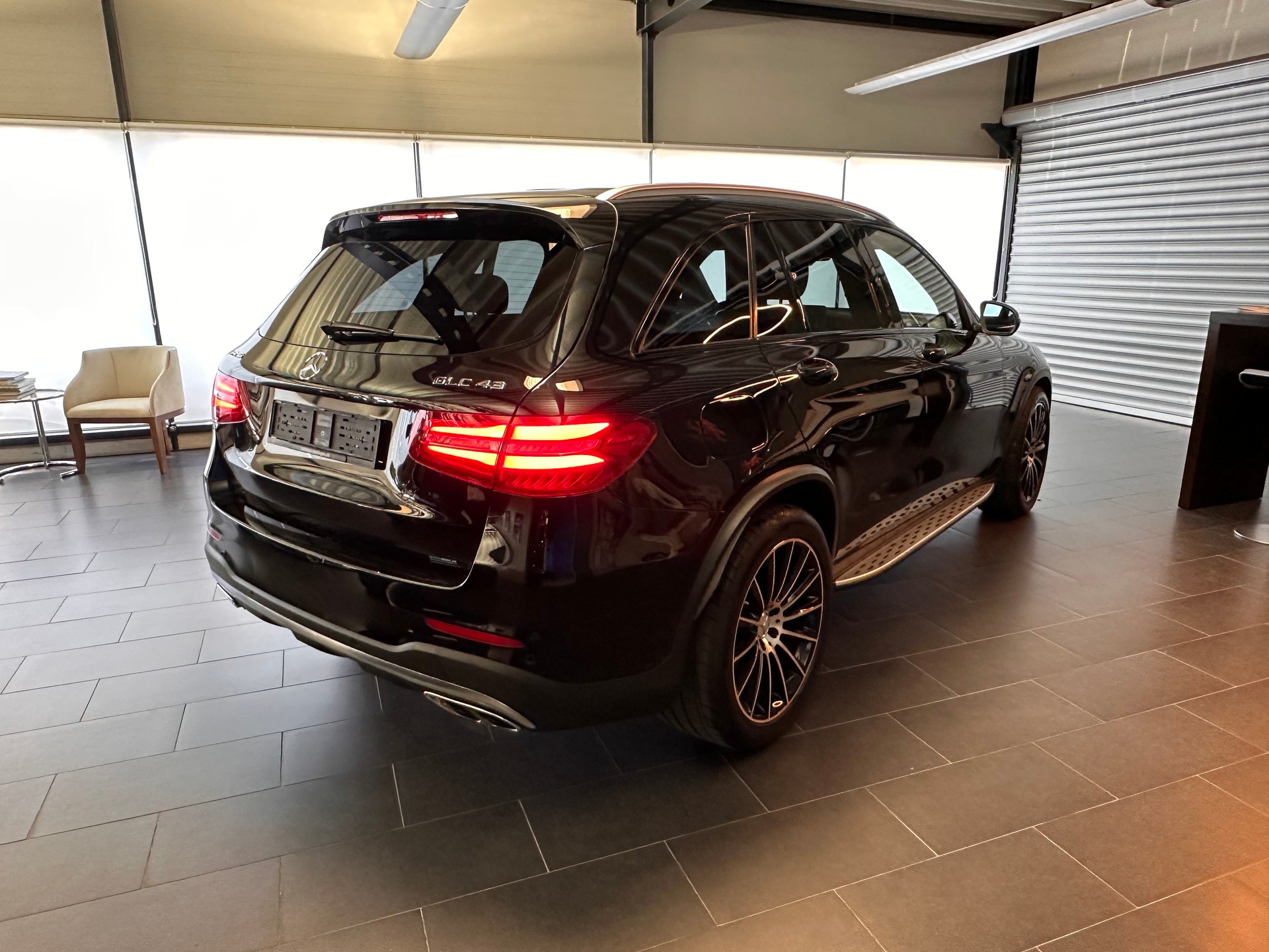 MERCEDES-BENZ GLC 43 AMG 4m-image-25