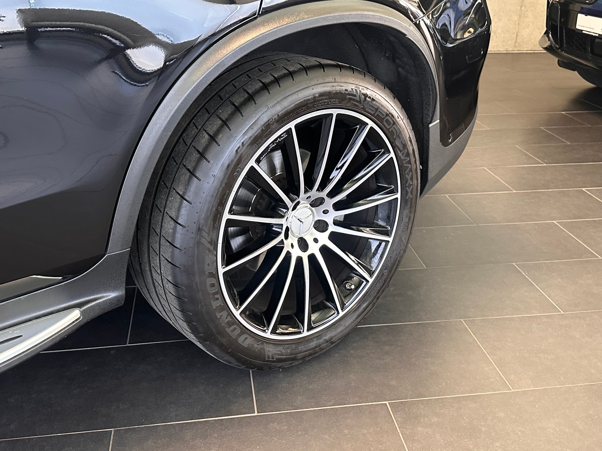 MERCEDES-BENZ GLC 43 AMG 4m-image-8