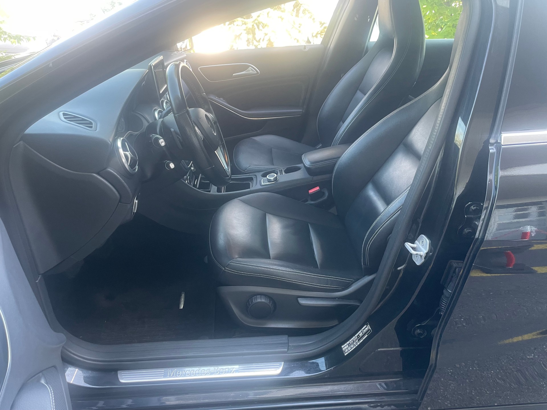 MERCEDES-BENZ A 180-image-7
