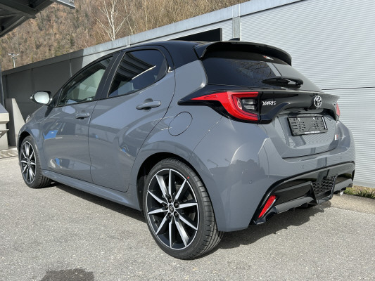 TOYOTA Yaris 1.5 GR Sport e-CVT-image-3