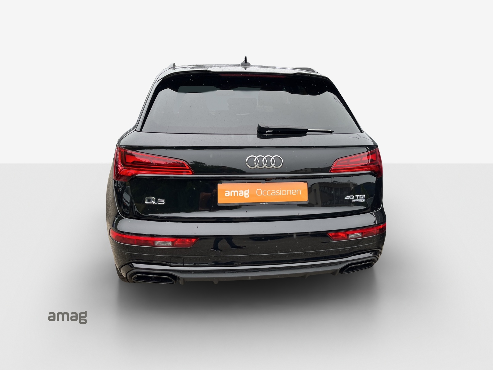 AUDI Q5 40 TDI Black Edition quattro S-tronic-image-3
