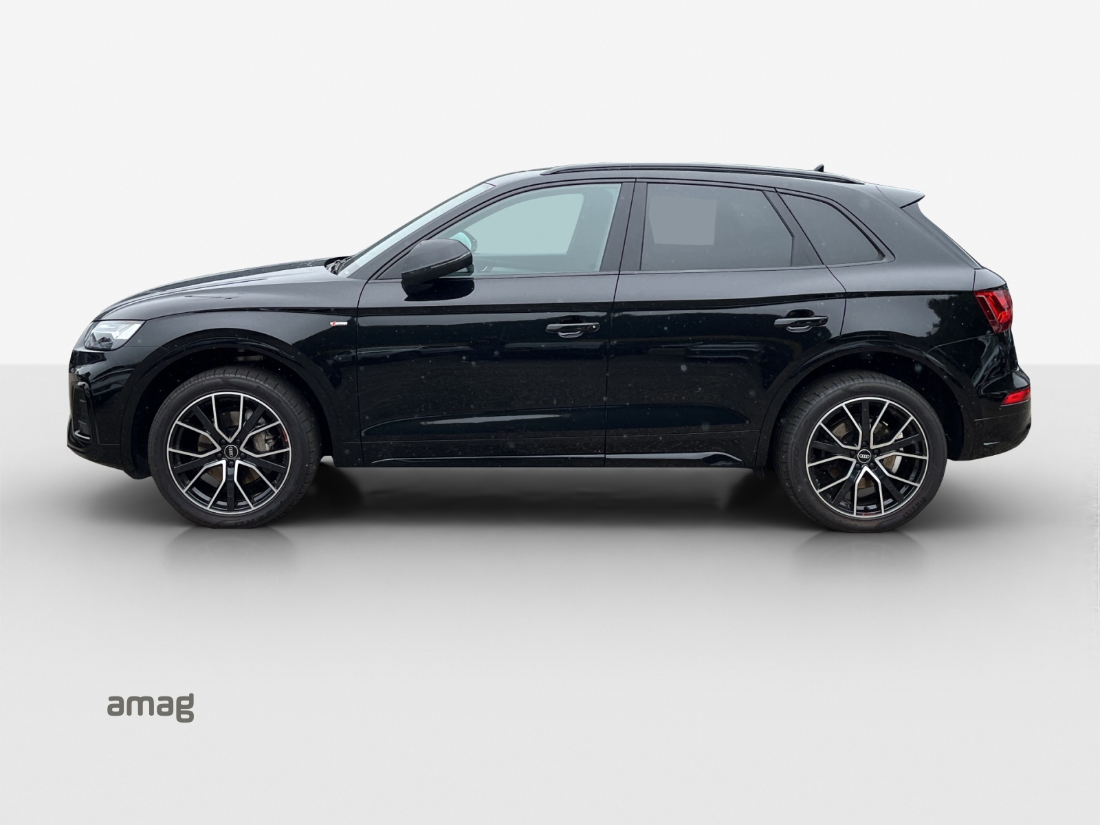 AUDI Q5 40 TDI Black Edition quattro S-tronic-image-1