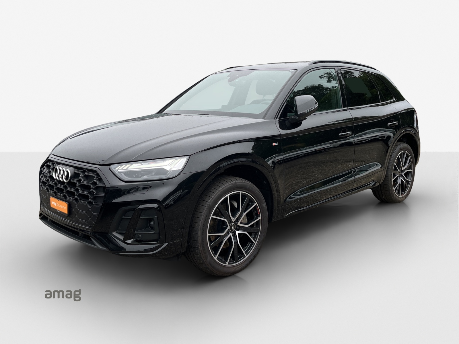 AUDI Q5 40 TDI Black Edition quattro S-tronic-image-0