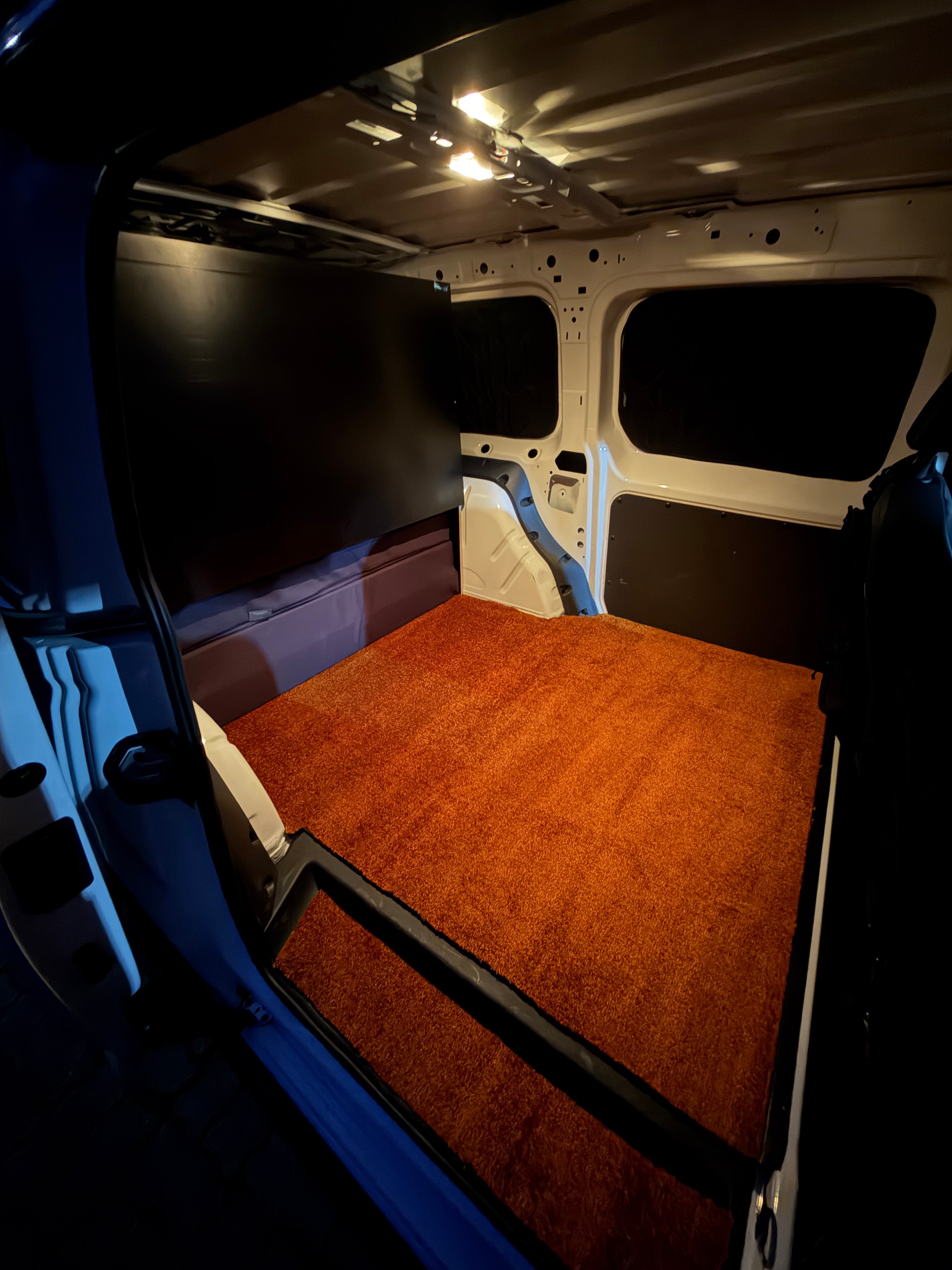 VW 2.0 TDI 122 BlueMT 4motion Camper-image-10