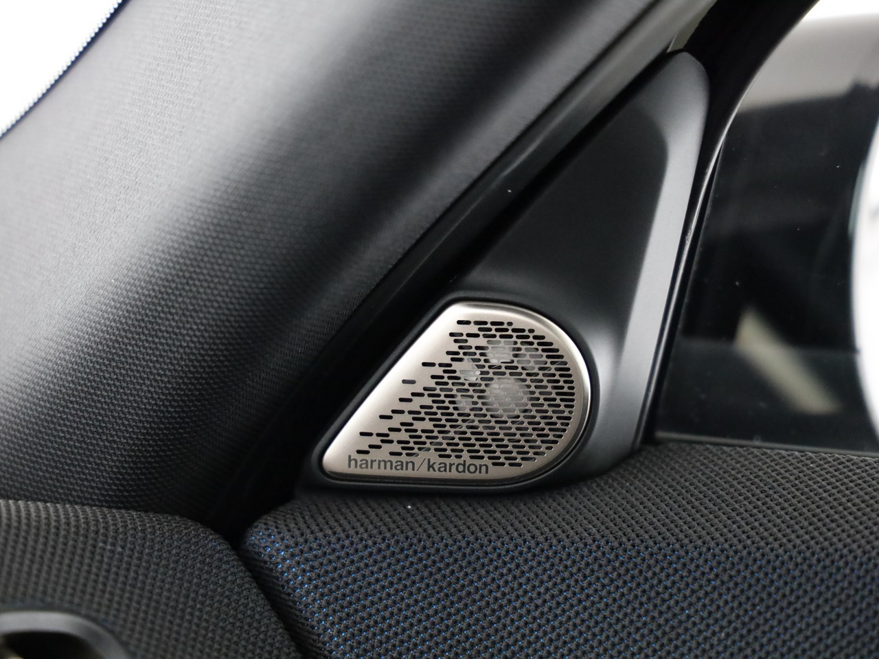 MINI Countryman E-image-19