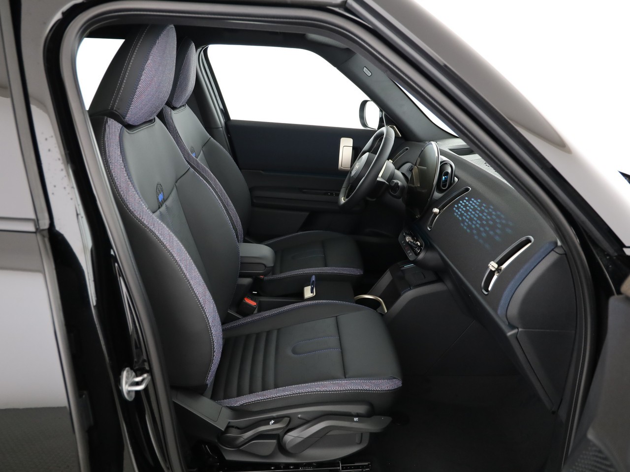 MINI Countryman E-image-13