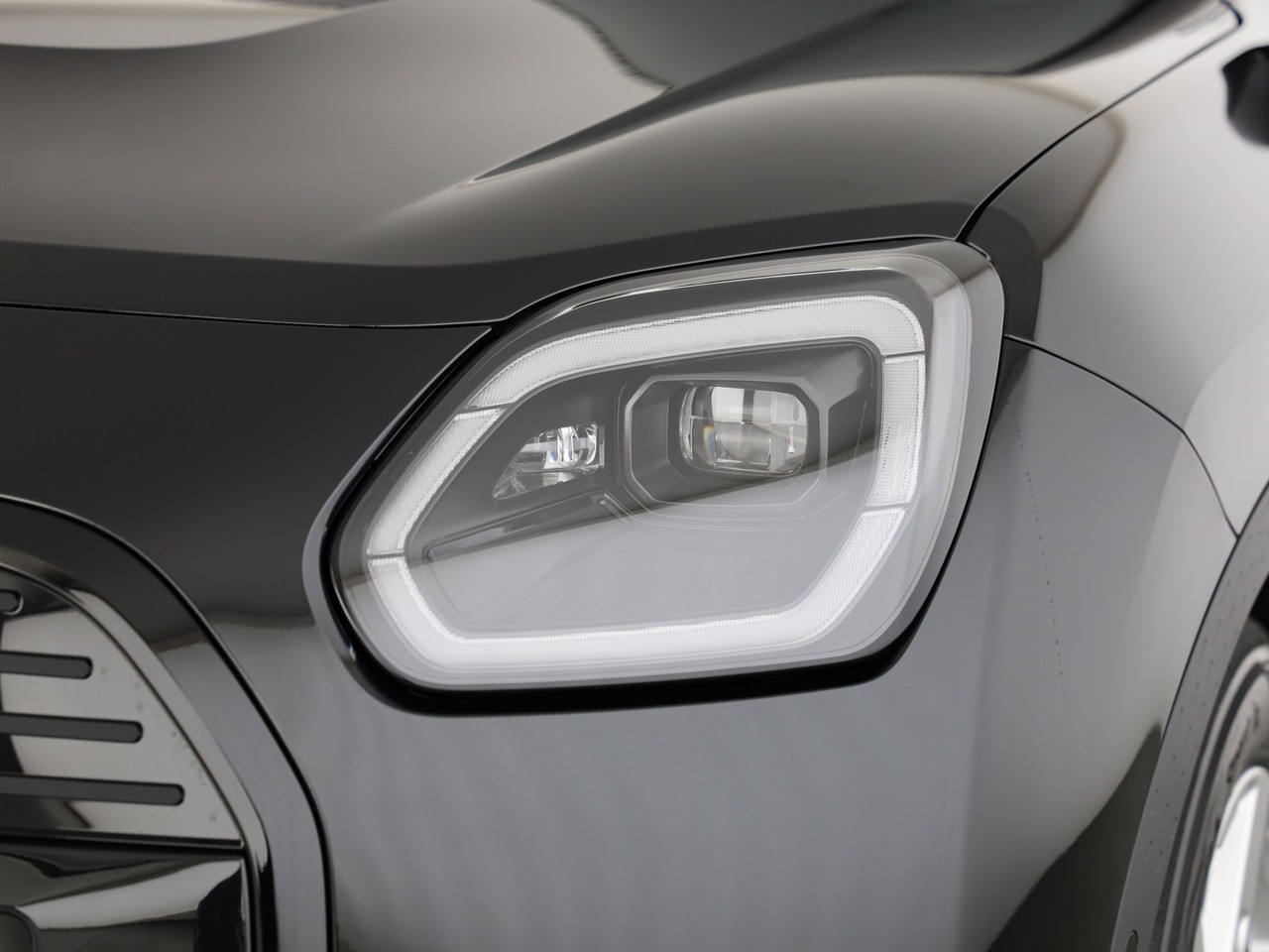 MINI Countryman E-image-5