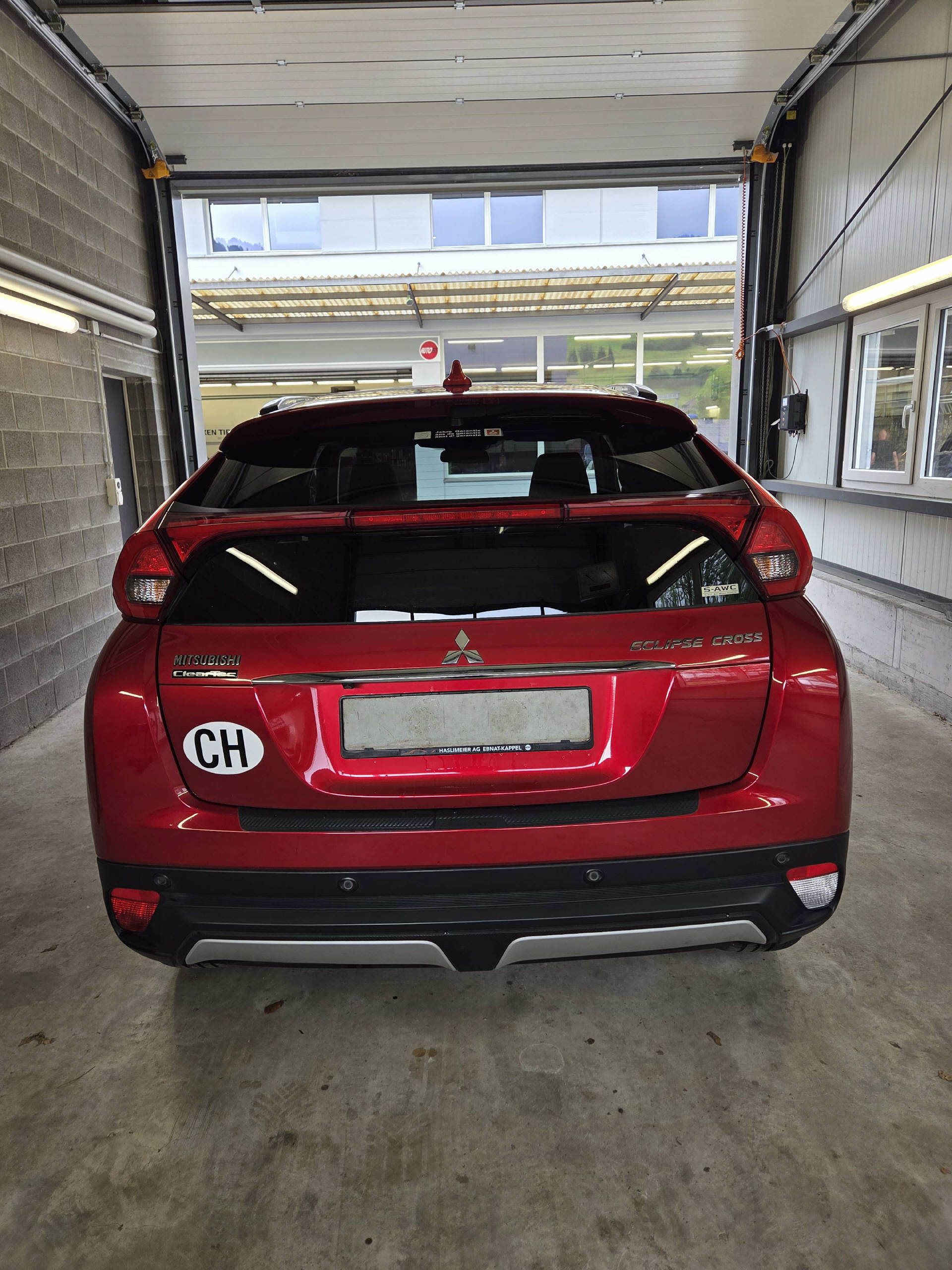 MITSUBISHI Eclipse Cross 1.5 T Diamond 4x4-image-3